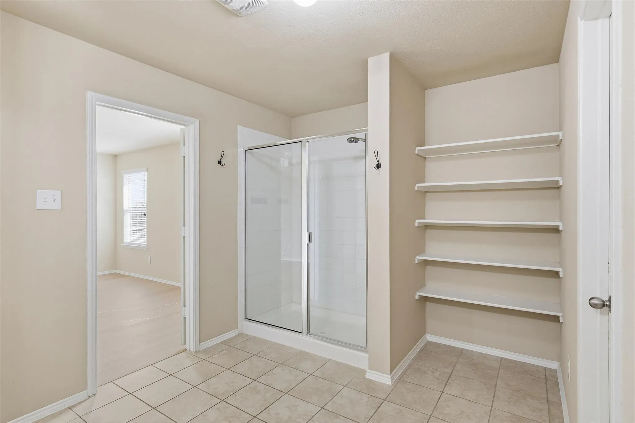 Single Family Residence For Sale in Collin County , 2334 Triston Street, Anna, Texas 75409, 4 Bedroom, 2 Bathroom, 2 Garage spaces, 1,892 Sqft, built in 2017, mls#21312435, Real Estate Agent in Anna, Homes For Sale in Collin county, Homes For Sale in Anna, Realtor in Anna Texas, Real Estate Brokerage Independent Realty Texas, Luminita Cordes Realtor