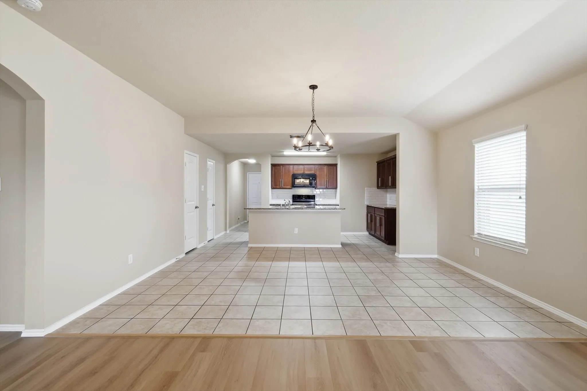 Single Family Residence For Sale in Collin County , 2334 Triston Street, Anna, Texas 75409, 4 Bedroom, 2 Bathroom, 2 Garage spaces, 1,892 Sqft, built in 2017, mls#21312435, Real Estate Agent in Anna, Homes For Sale in Collin county, Homes For Sale in Anna, Realtor in Anna Texas, Real Estate Brokerage Independent Realty Texas, Luminita Cordes Realtor