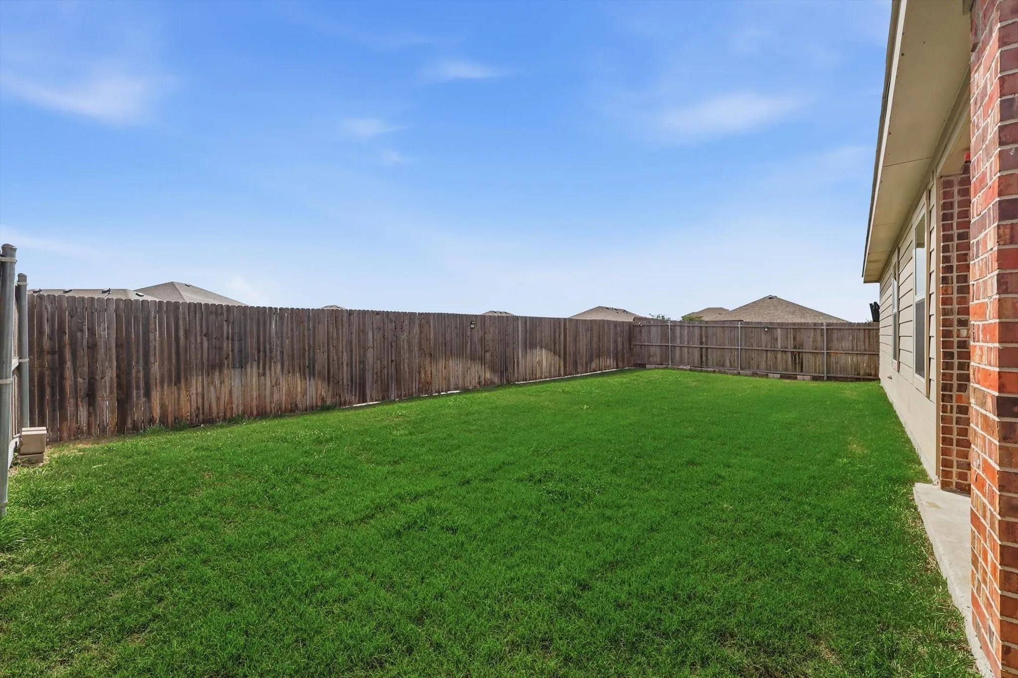 Single Family Residence For Sale in Collin County , 2334 Triston Street, Anna, Texas 75409, 4 Bedroom, 2 Bathroom, 2 Garage spaces, 1,892 Sqft, built in 2017, mls#21312435, Real Estate Agent in Anna, Homes For Sale in Collin county, Homes For Sale in Anna, Realtor in Anna Texas, Real Estate Brokerage Independent Realty Texas, Luminita Cordes Realtor
