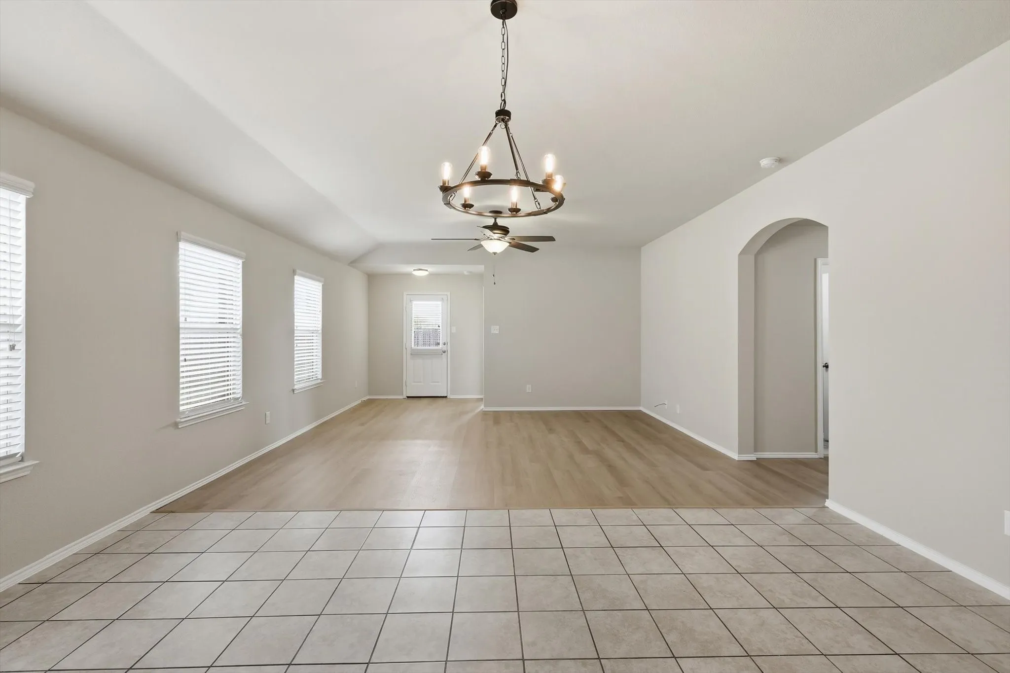 Single Family Residence For Sale in Collin County , 2334 Triston Street, Anna, Texas 75409, 4 Bedroom, 2 Bathroom, 2 Garage spaces, 1,892 Sqft, built in 2017, mls#21312435, Real Estate Agent in Anna, Homes For Sale in Collin county, Homes For Sale in Anna, Realtor in Anna Texas, Real Estate Brokerage Independent Realty Texas, Luminita Cordes Realtor