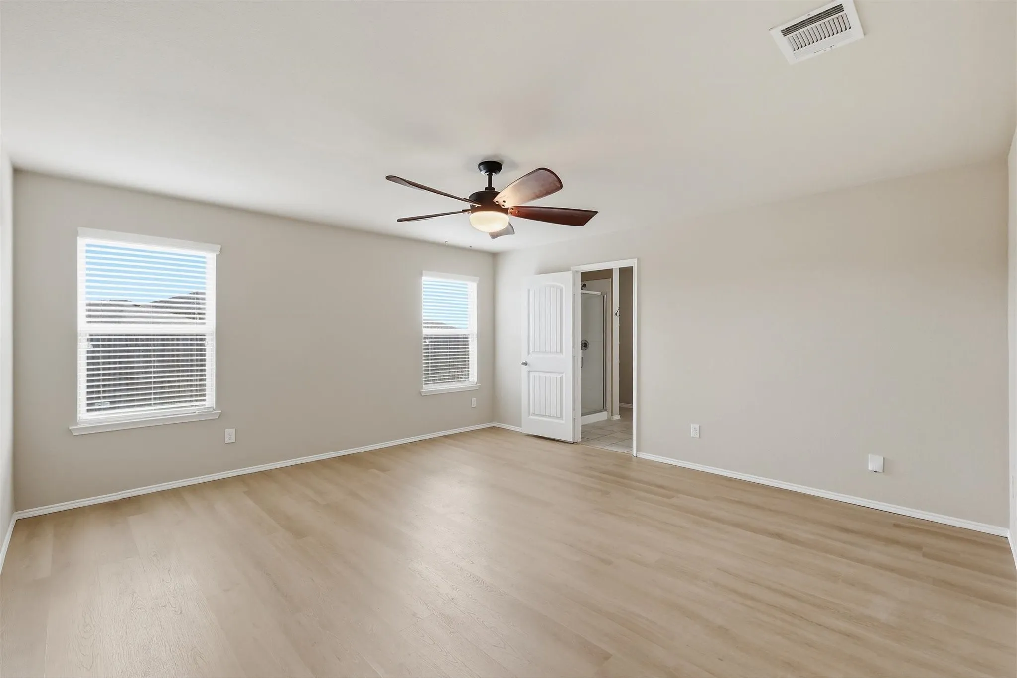 Single Family Residence For Sale in Collin County , 2334 Triston Street, Anna, Texas 75409, 4 Bedroom, 2 Bathroom, 2 Garage spaces, 1,892 Sqft, built in 2017, mls#21312435, Real Estate Agent in Anna, Homes For Sale in Collin county, Homes For Sale in Anna, Realtor in Anna Texas, Real Estate Brokerage Independent Realty Texas, Luminita Cordes Realtor