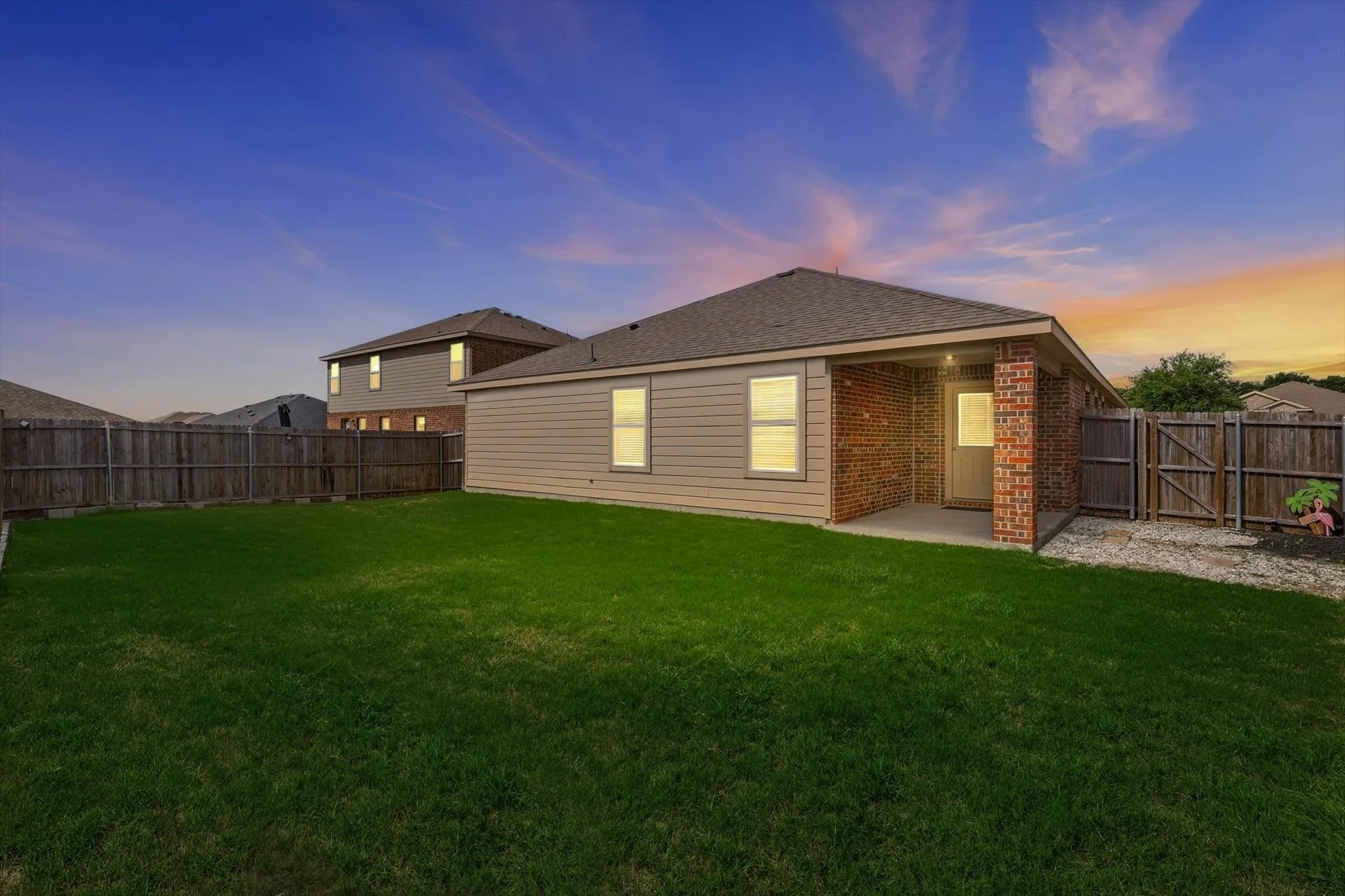 Single Family Residence For Sale in Collin County , 2334 Triston Street, Anna, Texas 75409, 4 Bedroom, 2 Bathroom, 2 Garage spaces, 1,892 Sqft, built in 2017, mls#21312435, Real Estate Agent in Anna, Homes For Sale in Collin county, Homes For Sale in Anna, Realtor in Anna Texas, Real Estate Brokerage Independent Realty Texas, Luminita Cordes Realtor