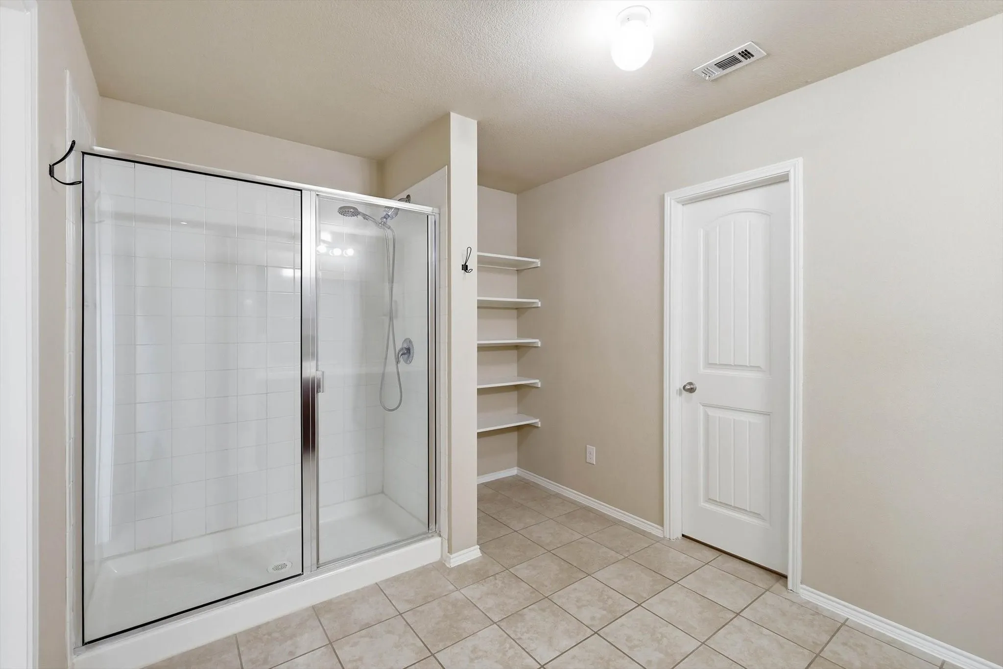 Single Family Residence For Sale in Collin County , 2334 Triston Street, Anna, Texas 75409, 4 Bedroom, 2 Bathroom, 2 Garage spaces, 1,892 Sqft, built in 2017, mls#21312435, Real Estate Agent in Anna, Homes For Sale in Collin county, Homes For Sale in Anna, Realtor in Anna Texas, Real Estate Brokerage Independent Realty Texas, Luminita Cordes Realtor