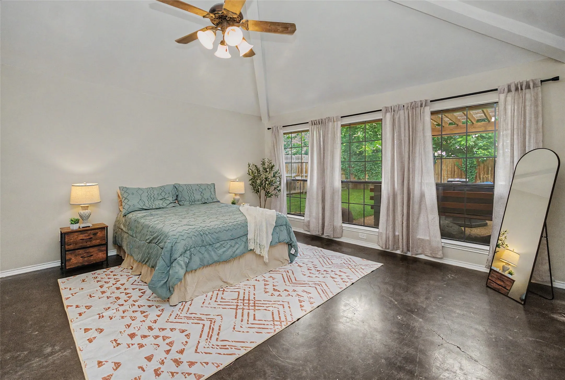 Single Family Residence For Sale in Tarrant County , 3658 Snow Creek Drive, Fort Worth, Texas 76008, 4 Bedroom, 2 Bathroom, 2 Garage spaces, 2,784 Sqft, built in 1984, mls#21312442, Real Estate Agent in Fort Worth, Homes For Sale in Tarrant county, Homes For Sale in Fort Worth, Realtor in Fort Worth Texas, Real Estate Brokerage Independent Realty Texas, Luminita Cordes Realtor