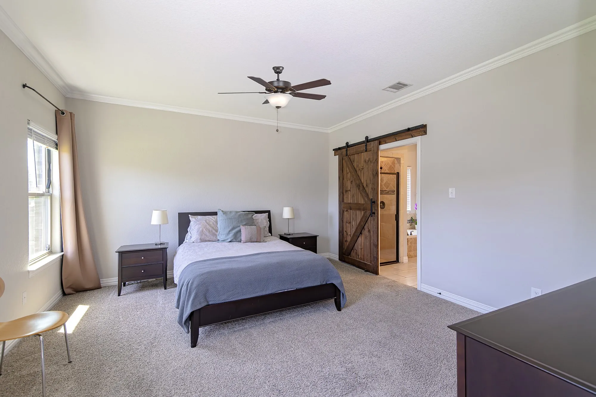 Single Family Residence For Sale in Johnson County , 815 Chestnut Grove Drive, Cleburne, Texas 76033, 3 Bedroom, 2 Bathroom, 2 Garage spaces, 2,179 Sqft, built in 2018, mls#21309900, Real Estate Agent in Cleburne, Homes For Sale in Johnson county, Homes For Sale in Cleburne, Realtor in Cleburne Texas, Real Estate Brokerage Independent Realty Texas, Luminita Cordes Realtor