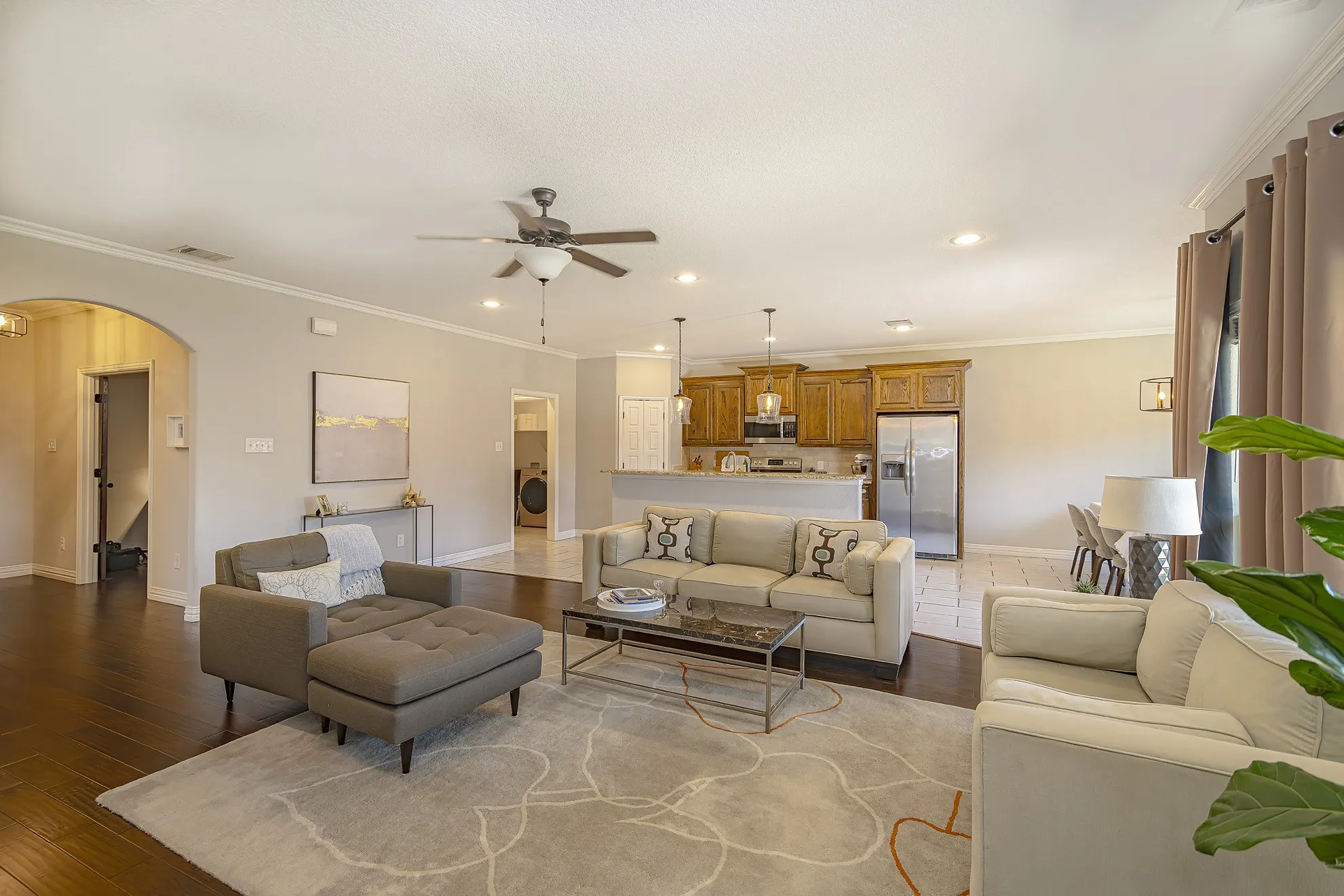 Single Family Residence For Sale in Johnson County , 815 Chestnut Grove Drive, Cleburne, Texas 76033, 3 Bedroom, 2 Bathroom, 2 Garage spaces, 2,179 Sqft, built in 2018, mls#21309900, Real Estate Agent in Cleburne, Homes For Sale in Johnson county, Homes For Sale in Cleburne, Realtor in Cleburne Texas, Real Estate Brokerage Independent Realty Texas, Luminita Cordes Realtor