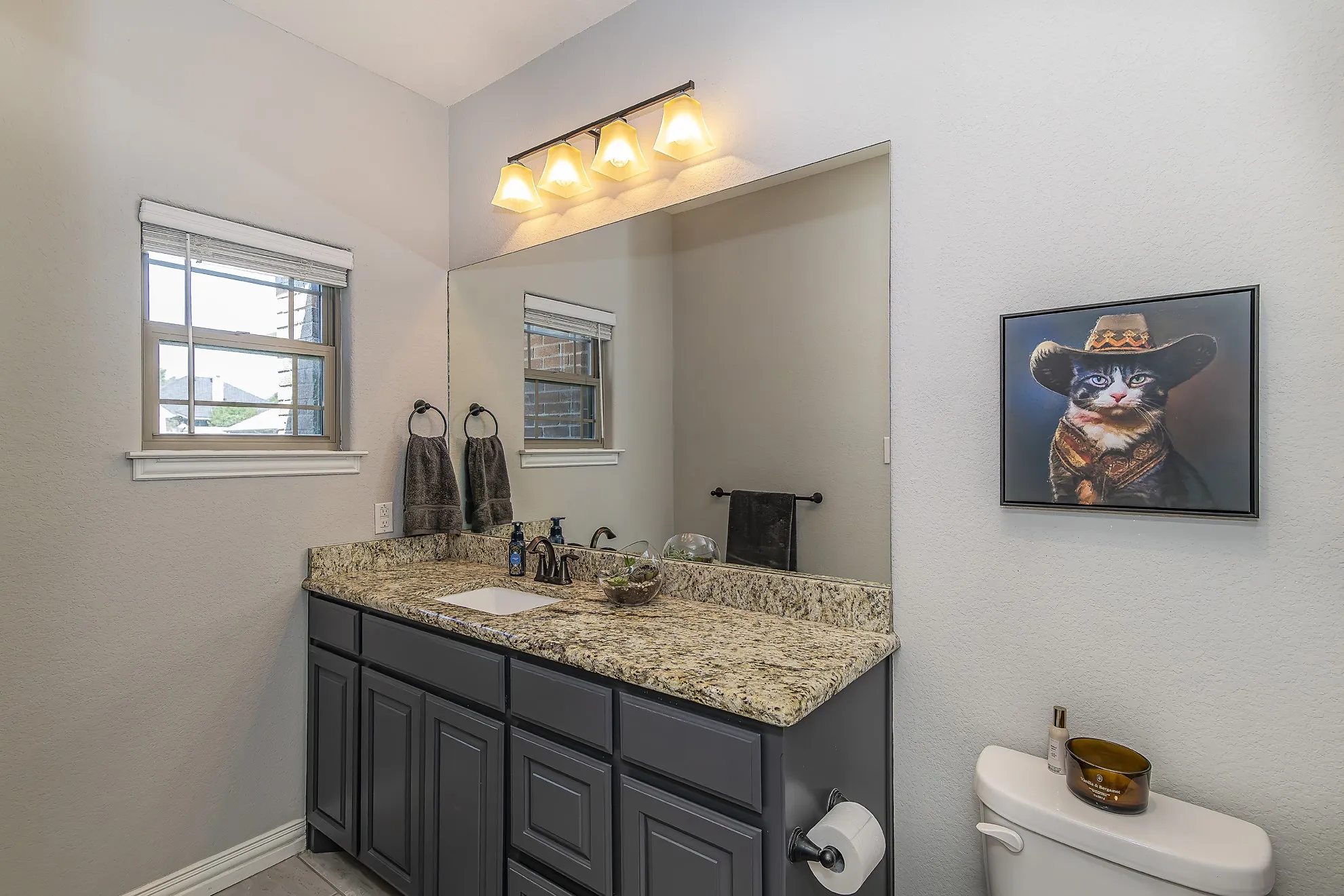 Single Family Residence For Sale in Johnson County , 815 Chestnut Grove Drive, Cleburne, Texas 76033, 3 Bedroom, 2 Bathroom, 2 Garage spaces, 2,179 Sqft, built in 2018, mls#21309900, Real Estate Agent in Cleburne, Homes For Sale in Johnson county, Homes For Sale in Cleburne, Realtor in Cleburne Texas, Real Estate Brokerage Independent Realty Texas, Luminita Cordes Realtor
