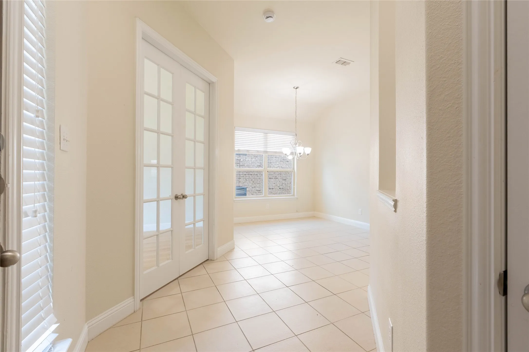 Single Family Residence For Rent in Denton County , 612 Calliopsis Street, Little Elm, Texas 75068, 4 Bedroom, 2 Bathroom, 2 Garage spaces, 2,044 Sqft, built in 2014, mls#21286261, Real Estate Agent in Little Elm, Homes For Rent in Denton county, Homes For Rent in Little Elm, Realtor in Little Elm Texas, Real Estate Brokerage Independent Realty Texas, Luminita Cordes Realtor