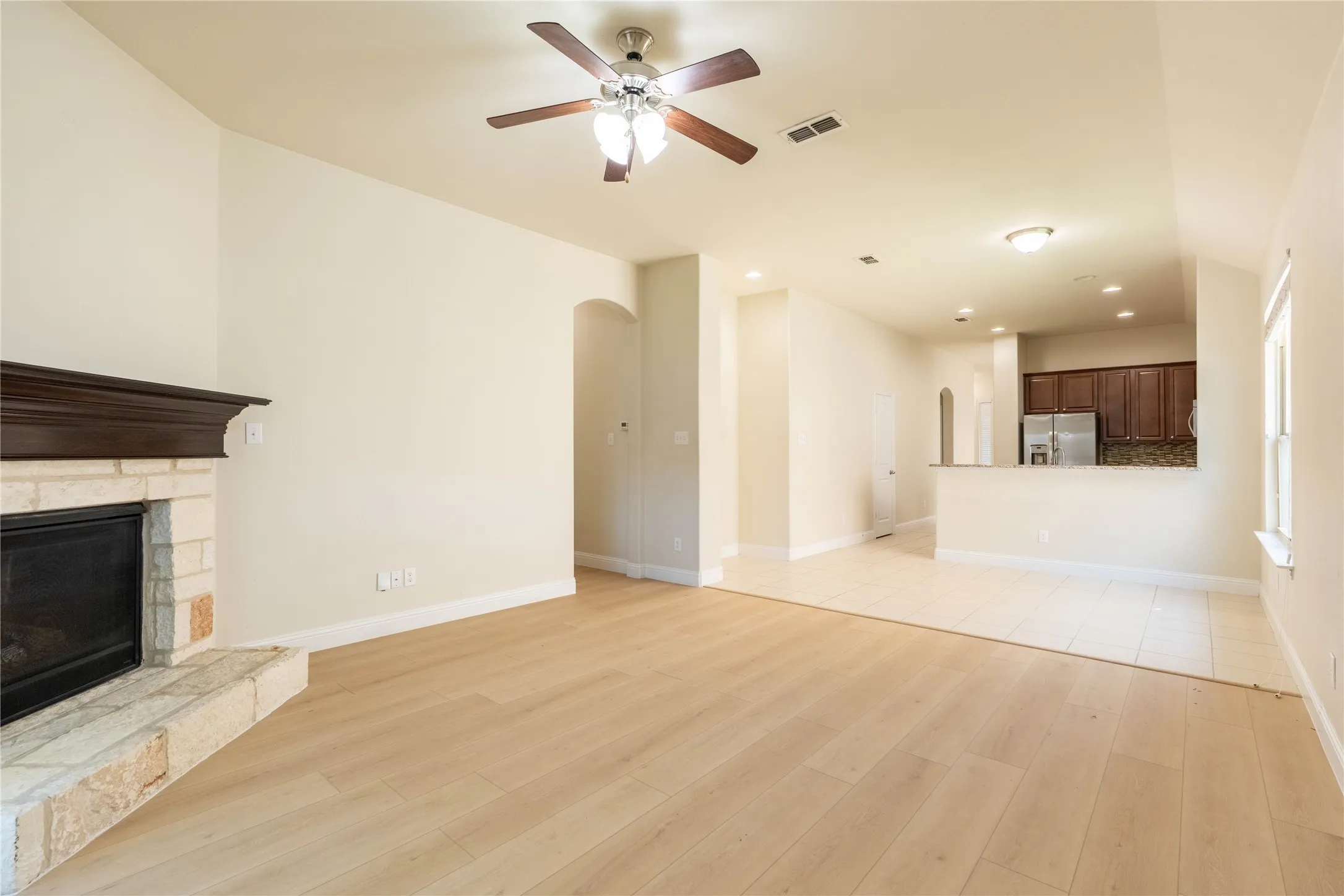 Single Family Residence For Rent in Denton County , 612 Calliopsis Street, Little Elm, Texas 75068, 4 Bedroom, 2 Bathroom, 2 Garage spaces, 2,044 Sqft, built in 2014, mls#21286261, Real Estate Agent in Little Elm, Homes For Rent in Denton county, Homes For Rent in Little Elm, Realtor in Little Elm Texas, Real Estate Brokerage Independent Realty Texas, Luminita Cordes Realtor