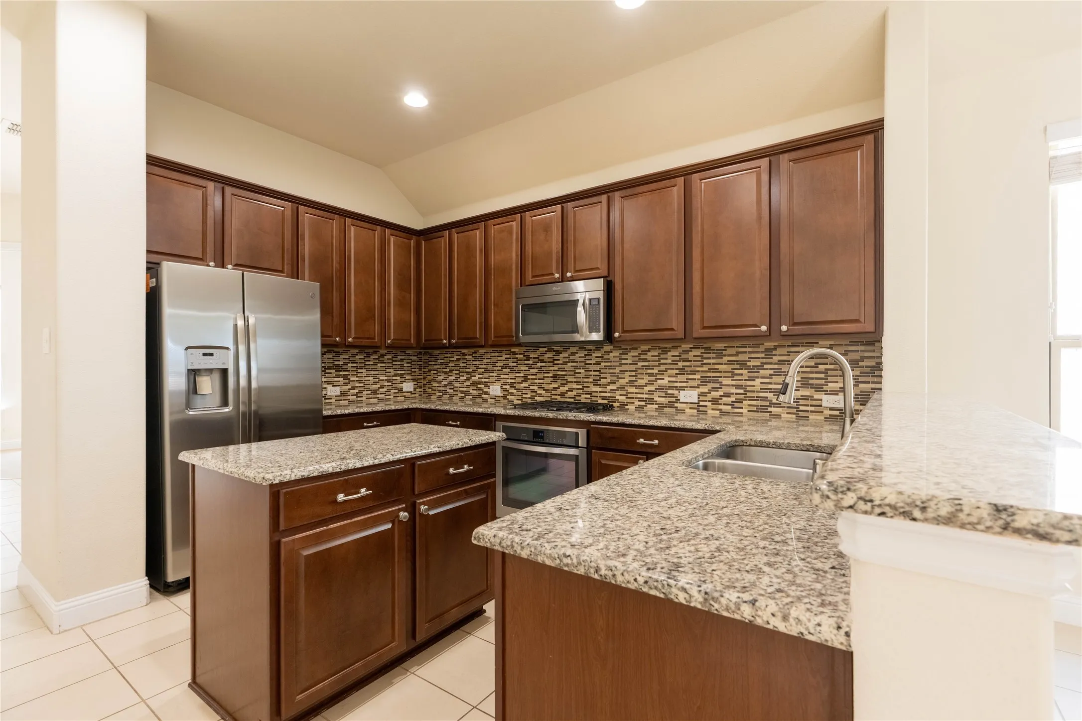 Single Family Residence For Rent in Denton County , 612 Calliopsis Street, Little Elm, Texas 75068, 4 Bedroom, 2 Bathroom, 2 Garage spaces, 2,044 Sqft, built in 2014, mls#21286261, Real Estate Agent in Little Elm, Homes For Rent in Denton county, Homes For Rent in Little Elm, Realtor in Little Elm Texas, Real Estate Brokerage Independent Realty Texas, Luminita Cordes Realtor