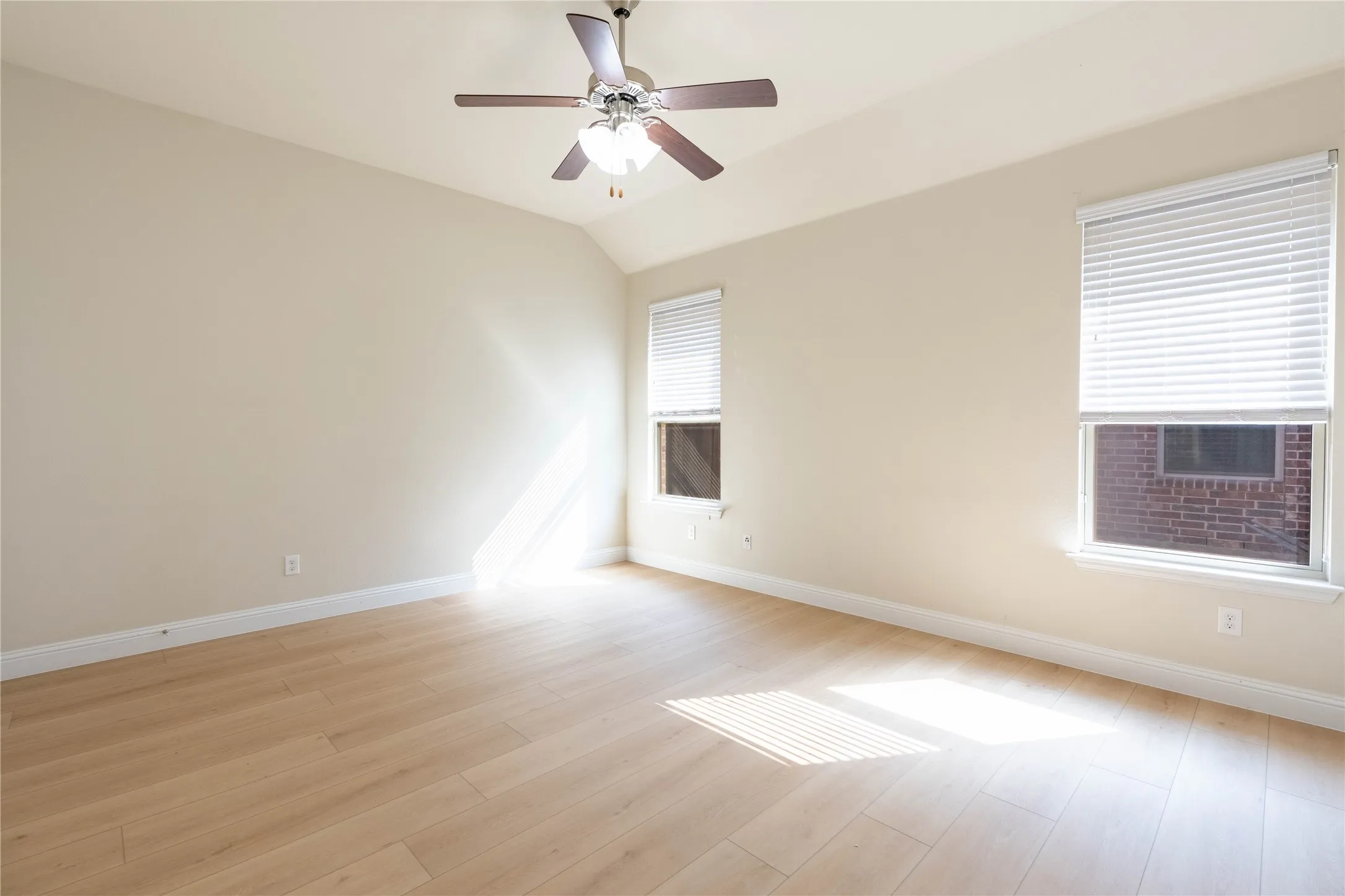 Single Family Residence For Rent in Denton County , 612 Calliopsis Street, Little Elm, Texas 75068, 4 Bedroom, 2 Bathroom, 2 Garage spaces, 2,044 Sqft, built in 2014, mls#21286261, Real Estate Agent in Little Elm, Homes For Rent in Denton county, Homes For Rent in Little Elm, Realtor in Little Elm Texas, Real Estate Brokerage Independent Realty Texas, Luminita Cordes Realtor