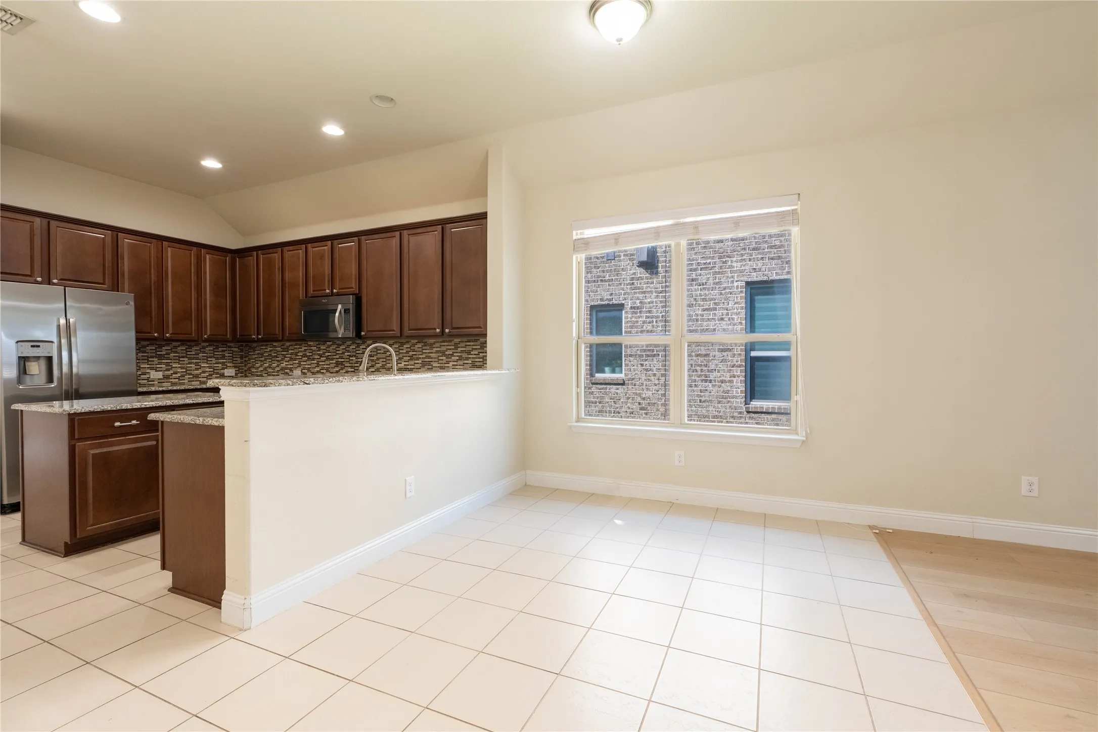 Single Family Residence For Rent in Denton County , 612 Calliopsis Street, Little Elm, Texas 75068, 4 Bedroom, 2 Bathroom, 2 Garage spaces, 2,044 Sqft, built in 2014, mls#21286261, Real Estate Agent in Little Elm, Homes For Rent in Denton county, Homes For Rent in Little Elm, Realtor in Little Elm Texas, Real Estate Brokerage Independent Realty Texas, Luminita Cordes Realtor