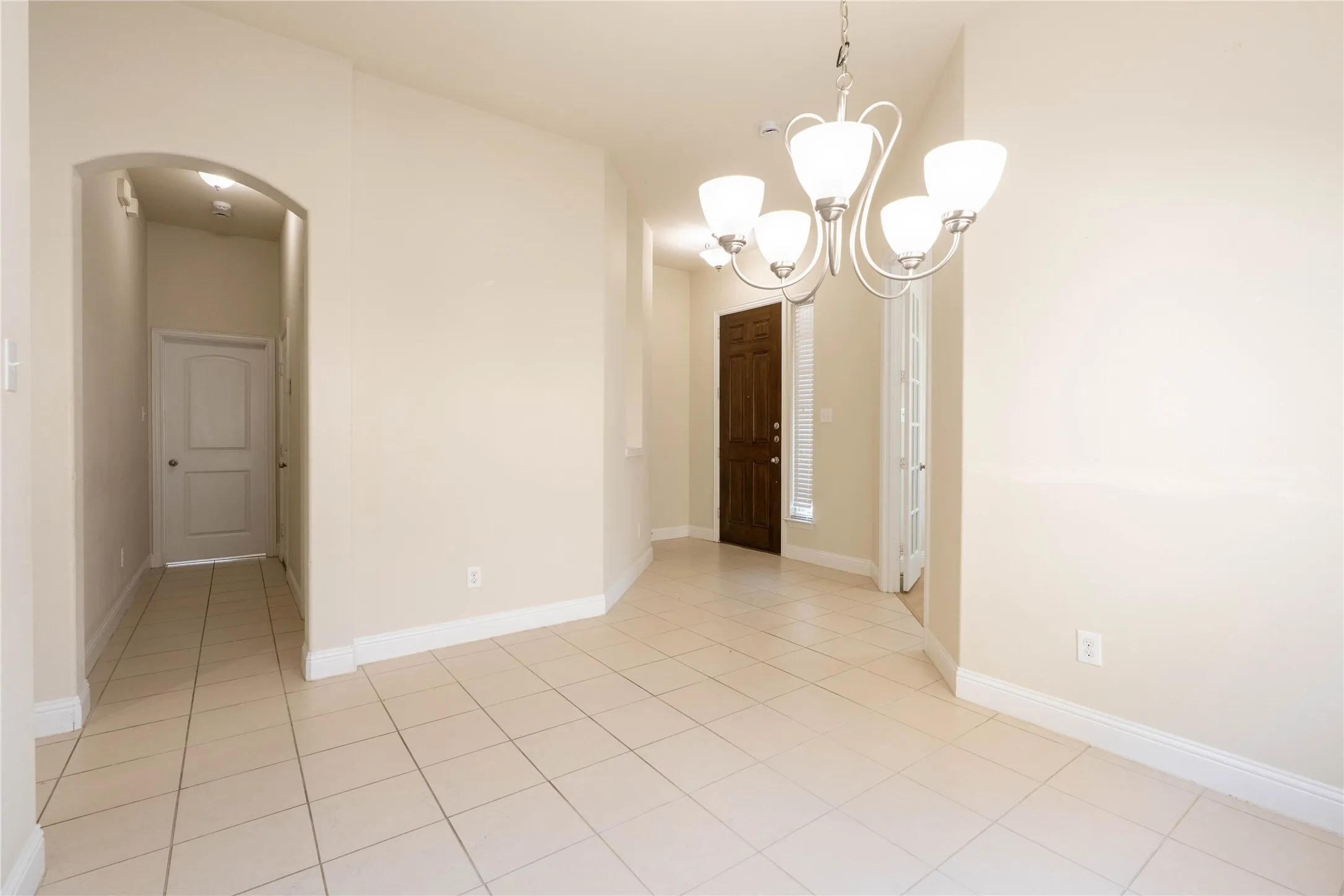 Single Family Residence For Rent in Denton County , 612 Calliopsis Street, Little Elm, Texas 75068, 4 Bedroom, 2 Bathroom, 2 Garage spaces, 2,044 Sqft, built in 2014, mls#21286261, Real Estate Agent in Little Elm, Homes For Rent in Denton county, Homes For Rent in Little Elm, Realtor in Little Elm Texas, Real Estate Brokerage Independent Realty Texas, Luminita Cordes Realtor