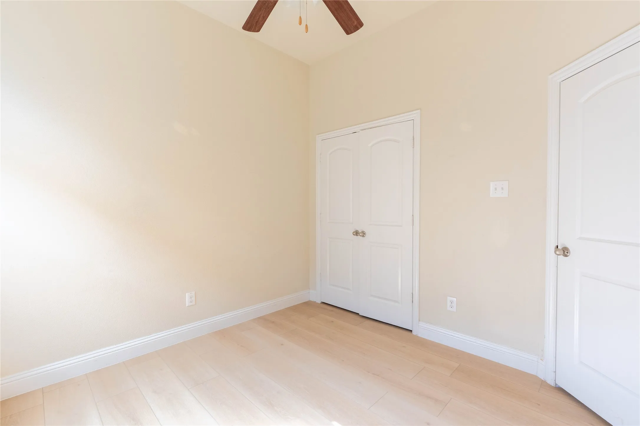 Single Family Residence For Rent in Denton County , 612 Calliopsis Street, Little Elm, Texas 75068, 4 Bedroom, 2 Bathroom, 2 Garage spaces, 2,044 Sqft, built in 2014, mls#21286261, Real Estate Agent in Little Elm, Homes For Rent in Denton county, Homes For Rent in Little Elm, Realtor in Little Elm Texas, Real Estate Brokerage Independent Realty Texas, Luminita Cordes Realtor