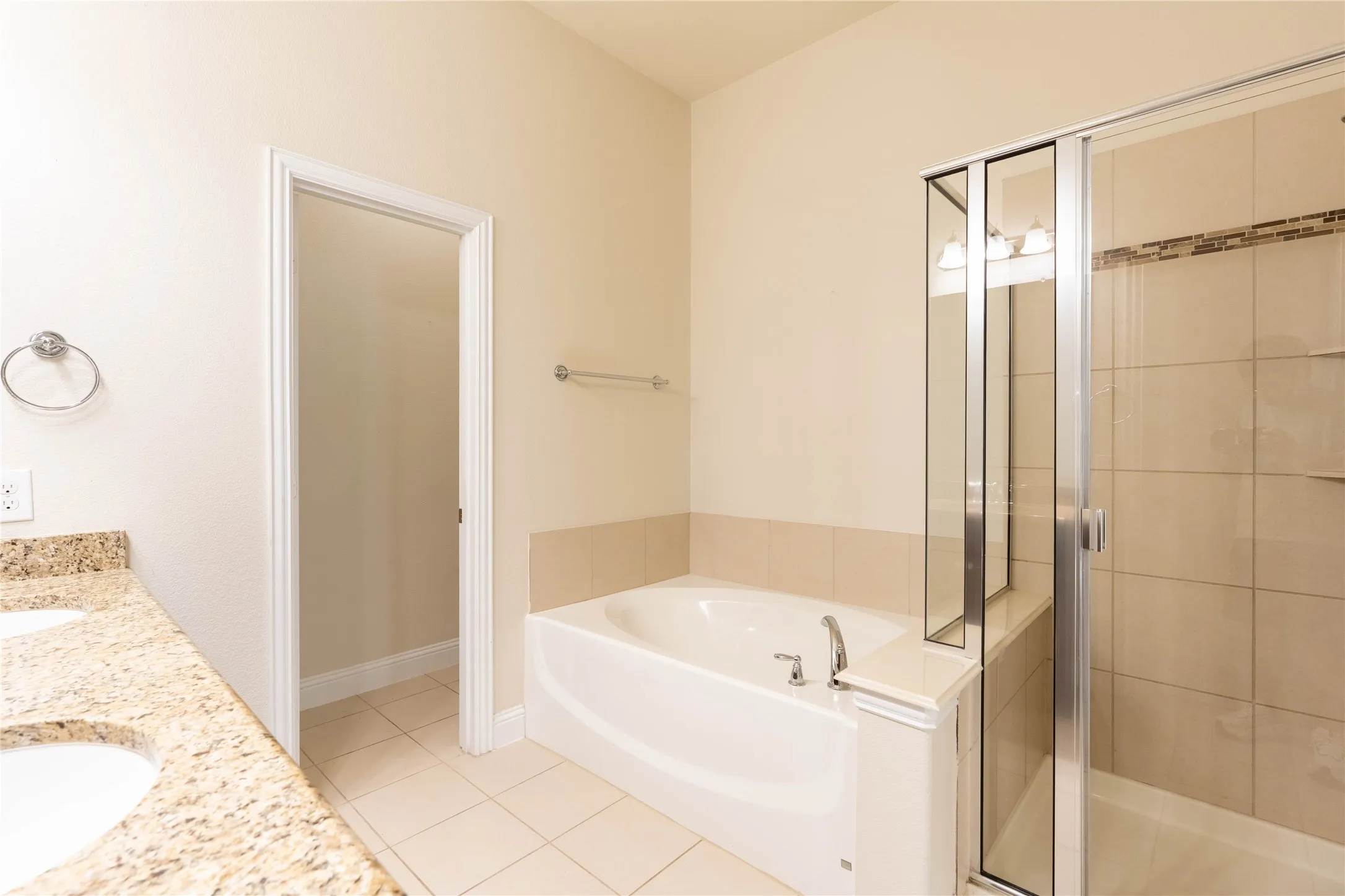 Single Family Residence For Rent in Denton County , 612 Calliopsis Street, Little Elm, Texas 75068, 4 Bedroom, 2 Bathroom, 2 Garage spaces, 2,044 Sqft, built in 2014, mls#21286261, Real Estate Agent in Little Elm, Homes For Rent in Denton county, Homes For Rent in Little Elm, Realtor in Little Elm Texas, Real Estate Brokerage Independent Realty Texas, Luminita Cordes Realtor
