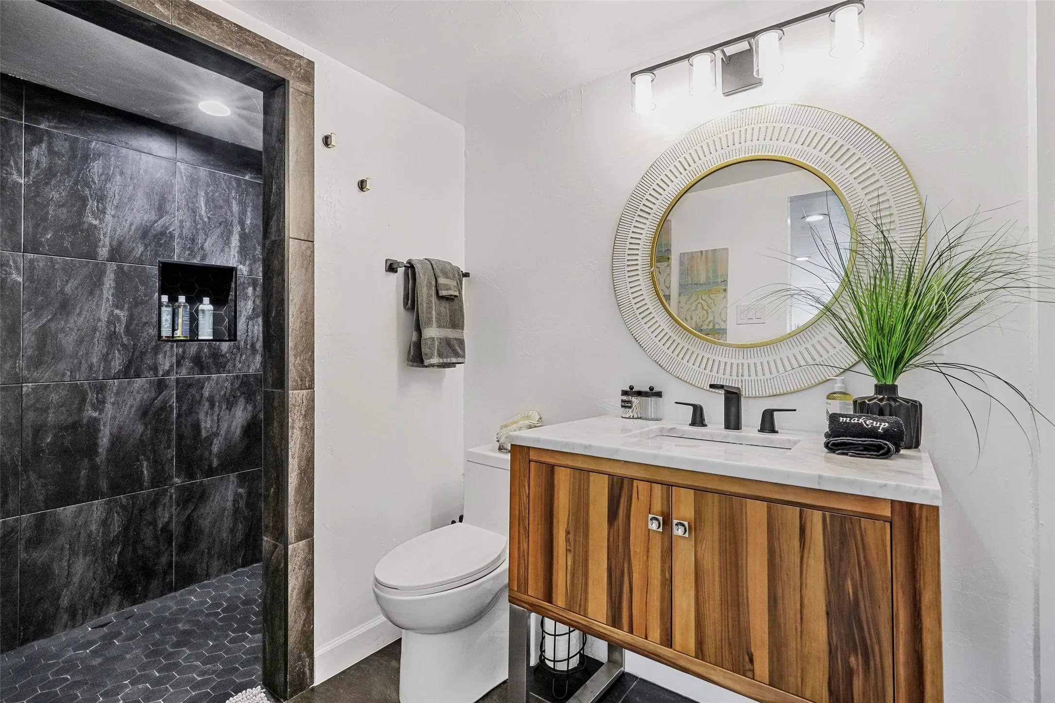 5681 bath
