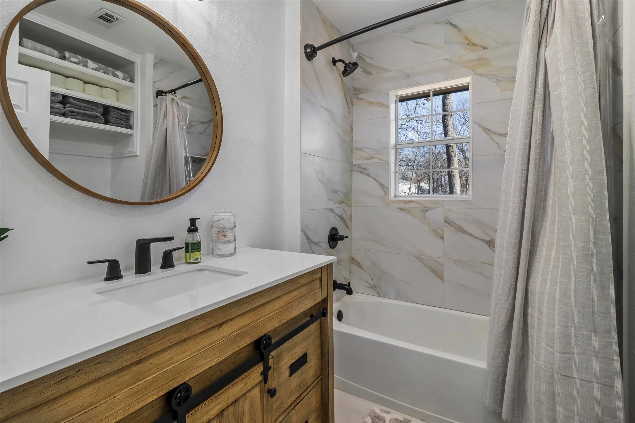1208 bath