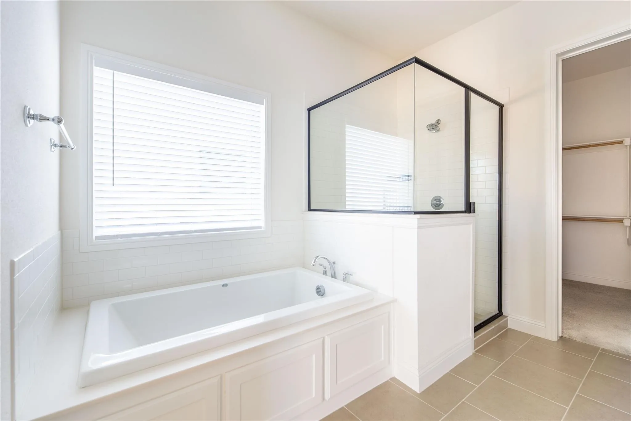 Single Family Residence For Rent in Parker County , 232 Observation Drive N, Aledo, Texas 76008, 4 Bedroom, 2 Bathroom, 2 Garage spaces, 2,296 Sqft, built in 2022, mls#21312475, Real Estate Agent in Aledo, Homes For Rent in Parker county, Homes For Rent in Aledo, Realtor in Aledo Texas, Real Estate Brokerage Independent Realty Texas, Luminita Cordes Realtor