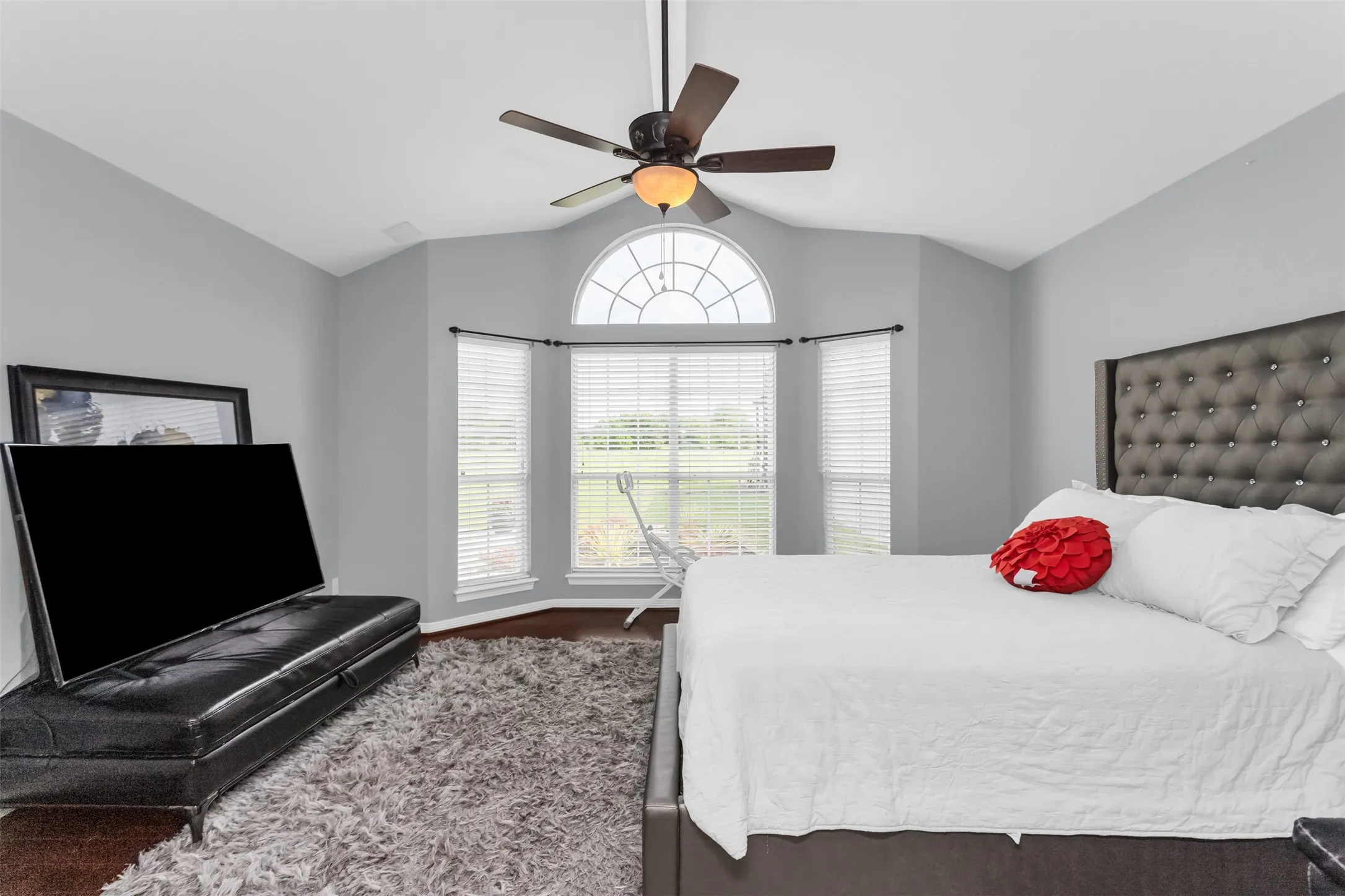 Single Family Residence For Sale in Kaufman County , 11176 Old Military Trail, Forney, Texas 75126, 4 Bedroom, 3 Bathroom, 2 Garage spaces, 2,147 Sqft, built in 1996, mls#21310659, Real Estate Agent in Forney, Homes For Sale in Kaufman county, Homes For Sale in Forney, Realtor in Forney Texas, Real Estate Brokerage Independent Realty Texas, Luminita Cordes Realtor