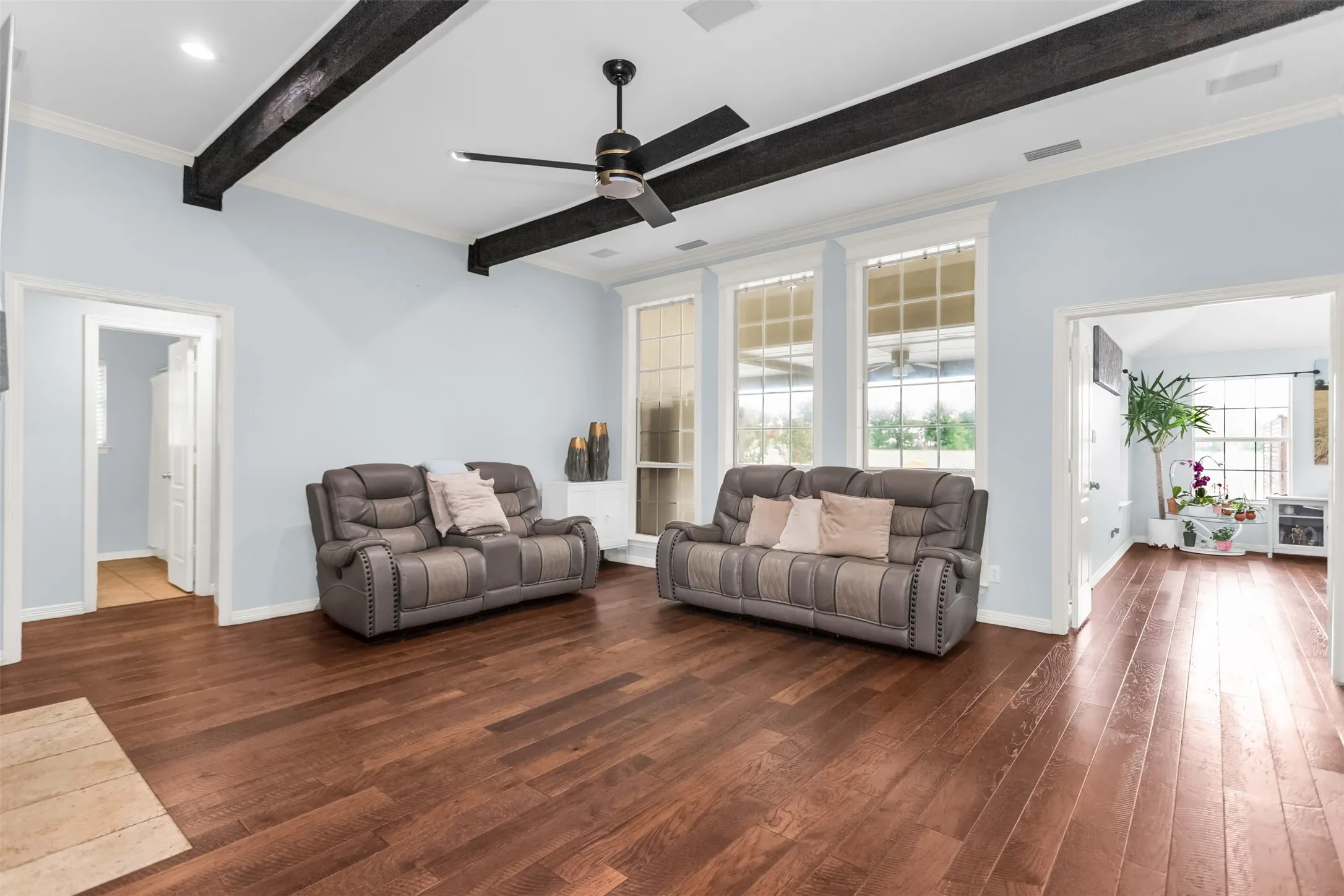 Single Family Residence For Sale in Kaufman County , 11176 Old Military Trail, Forney, Texas 75126, 4 Bedroom, 3 Bathroom, 2 Garage spaces, 2,147 Sqft, built in 1996, mls#21310659, Real Estate Agent in Forney, Homes For Sale in Kaufman county, Homes For Sale in Forney, Realtor in Forney Texas, Real Estate Brokerage Independent Realty Texas, Luminita Cordes Realtor