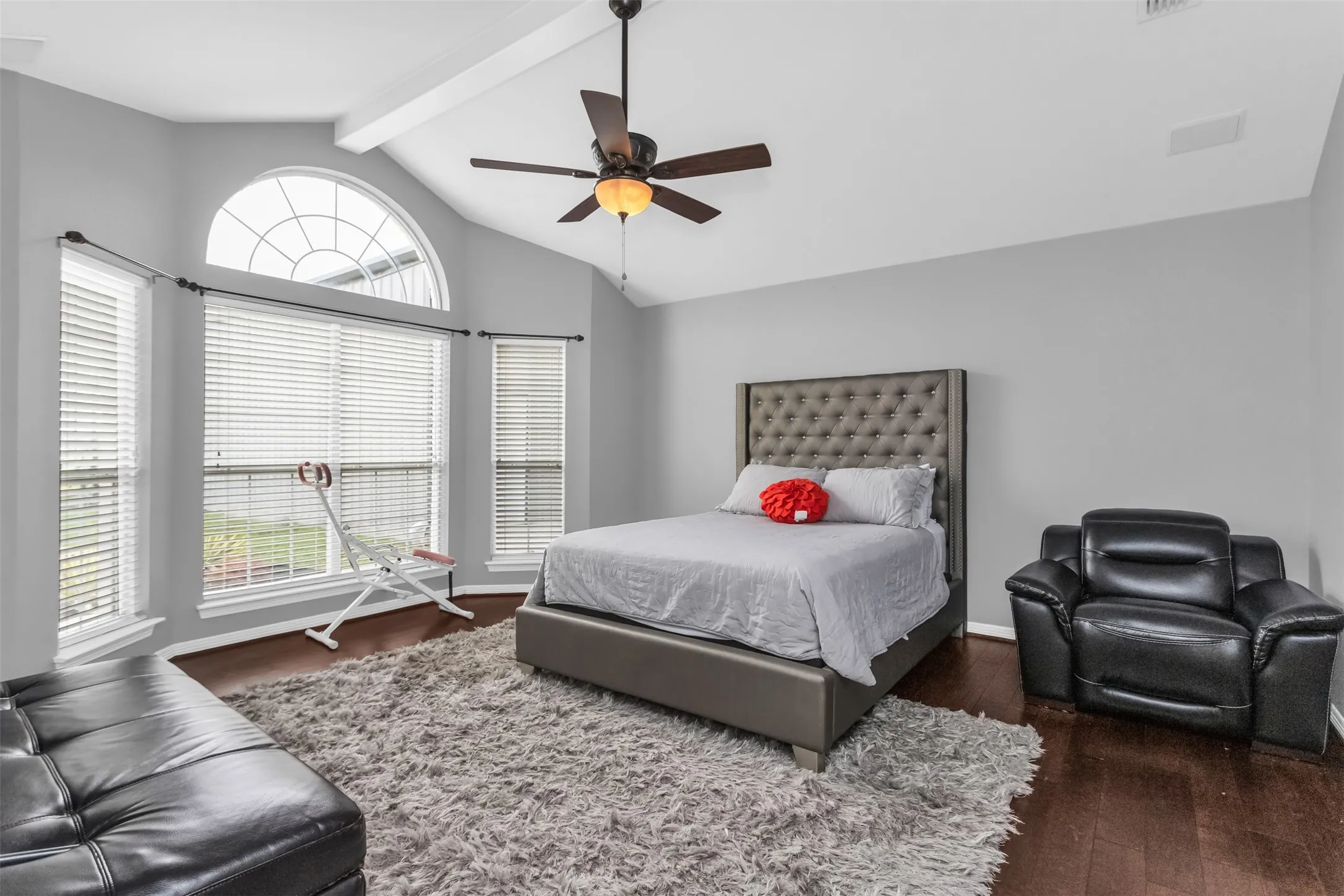 Single Family Residence For Sale in Kaufman County , 11176 Old Military Trail, Forney, Texas 75126, 4 Bedroom, 3 Bathroom, 2 Garage spaces, 2,147 Sqft, built in 1996, mls#21310659, Real Estate Agent in Forney, Homes For Sale in Kaufman county, Homes For Sale in Forney, Realtor in Forney Texas, Real Estate Brokerage Independent Realty Texas, Luminita Cordes Realtor