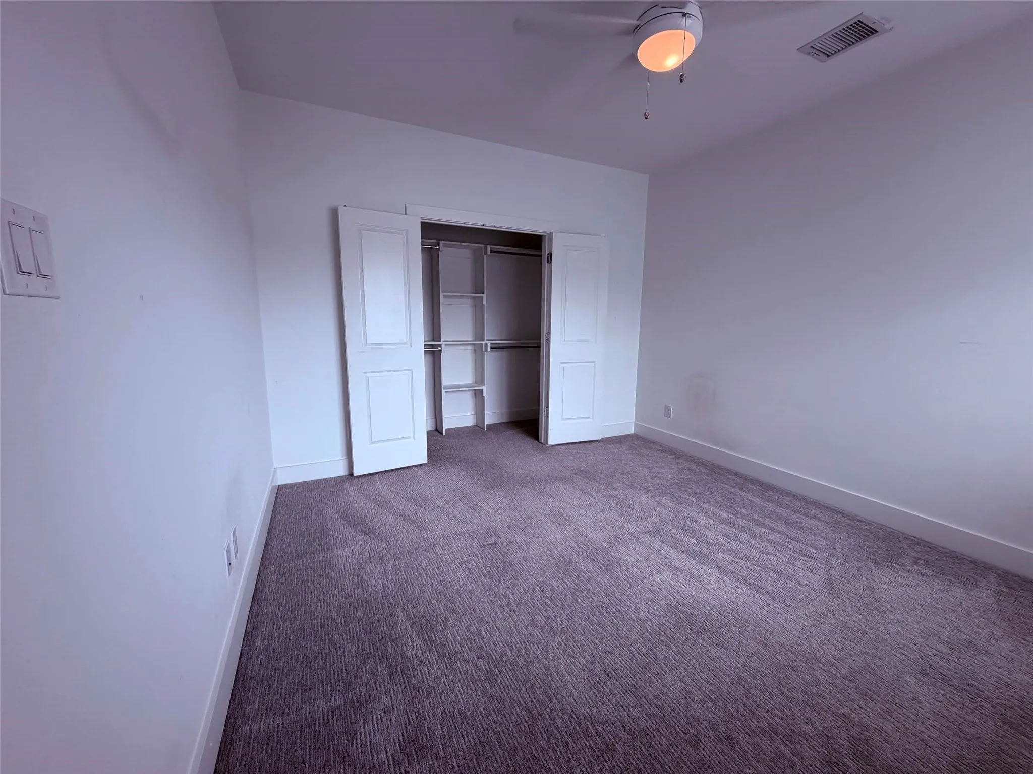 Single Family Residence For Rent in Tarrant County , 2232 Scenic Bluff Drive, Fort Worth, Texas 76111, 3 Bedroom, 3 Bathroom, 2 Garage spaces, 2,212 Sqft, built in 2019, mls#21312255, Real Estate Agent in Fort Worth, Homes For Rent in Tarrant county, Homes For Rent in Fort Worth, Realtor in Fort Worth Texas, Real Estate Brokerage Independent Realty Texas, Luminita Cordes Realtor
