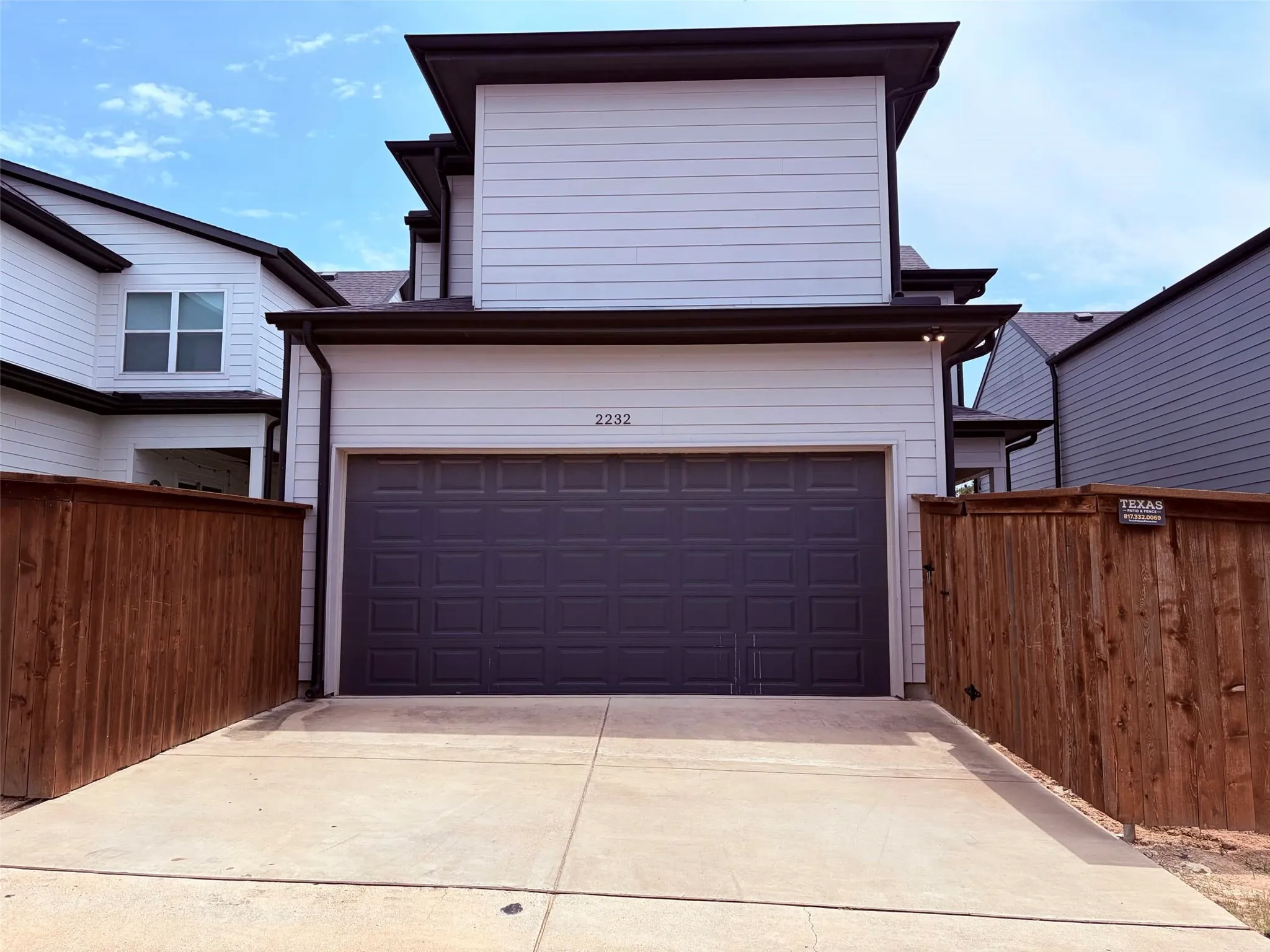 Single Family Residence For Rent in Tarrant County , 2232 Scenic Bluff Drive, Fort Worth, Texas 76111, 3 Bedroom, 3 Bathroom, 2 Garage spaces, 2,212 Sqft, built in 2019, mls#21312255, Real Estate Agent in Fort Worth, Homes For Rent in Tarrant county, Homes For Rent in Fort Worth, Realtor in Fort Worth Texas, Real Estate Brokerage Independent Realty Texas, Luminita Cordes Realtor