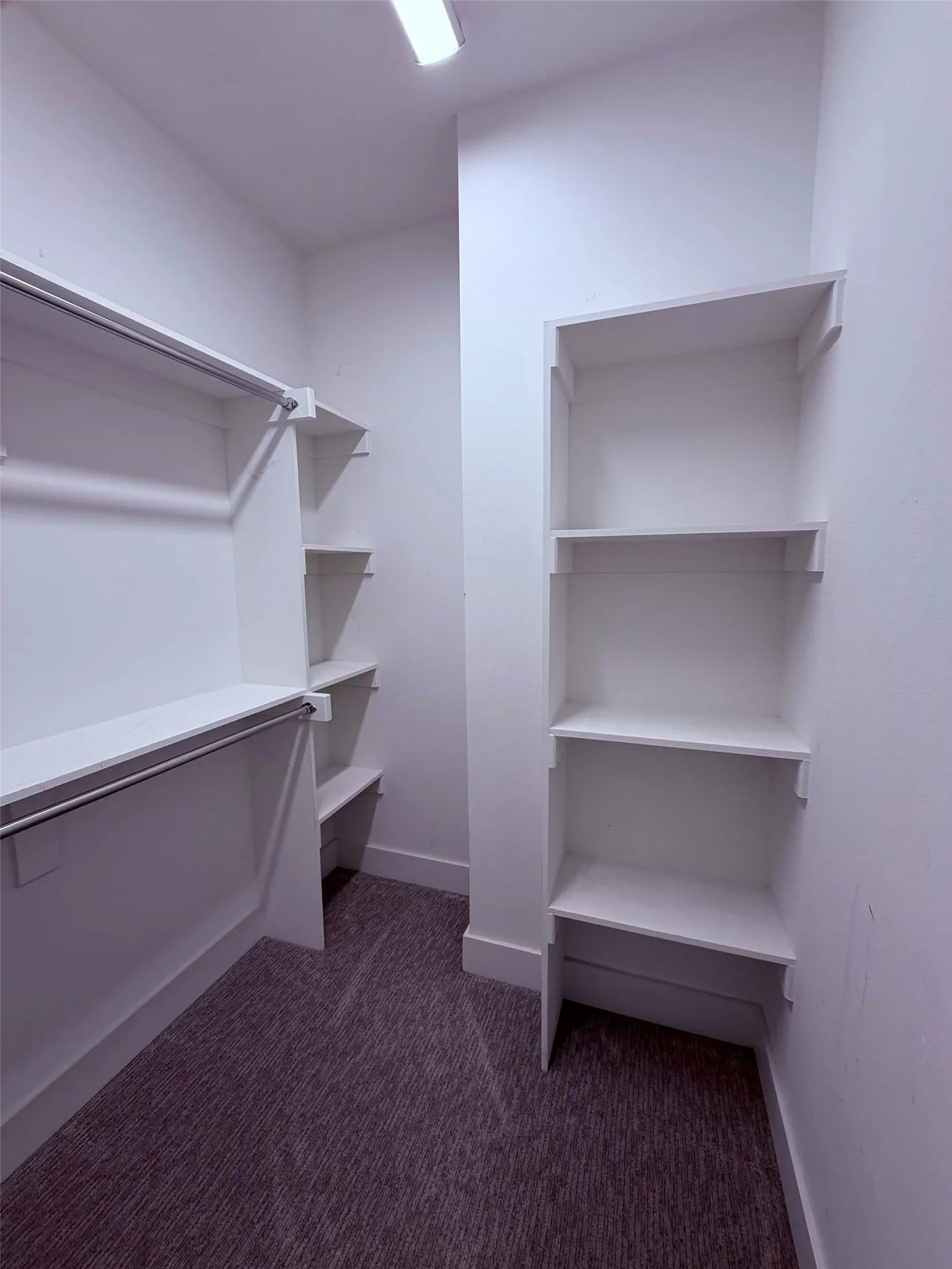 Single Family Residence For Rent in Tarrant County , 2232 Scenic Bluff Drive, Fort Worth, Texas 76111, 3 Bedroom, 3 Bathroom, 2 Garage spaces, 2,212 Sqft, built in 2019, mls#21312255, Real Estate Agent in Fort Worth, Homes For Rent in Tarrant county, Homes For Rent in Fort Worth, Realtor in Fort Worth Texas, Real Estate Brokerage Independent Realty Texas, Luminita Cordes Realtor