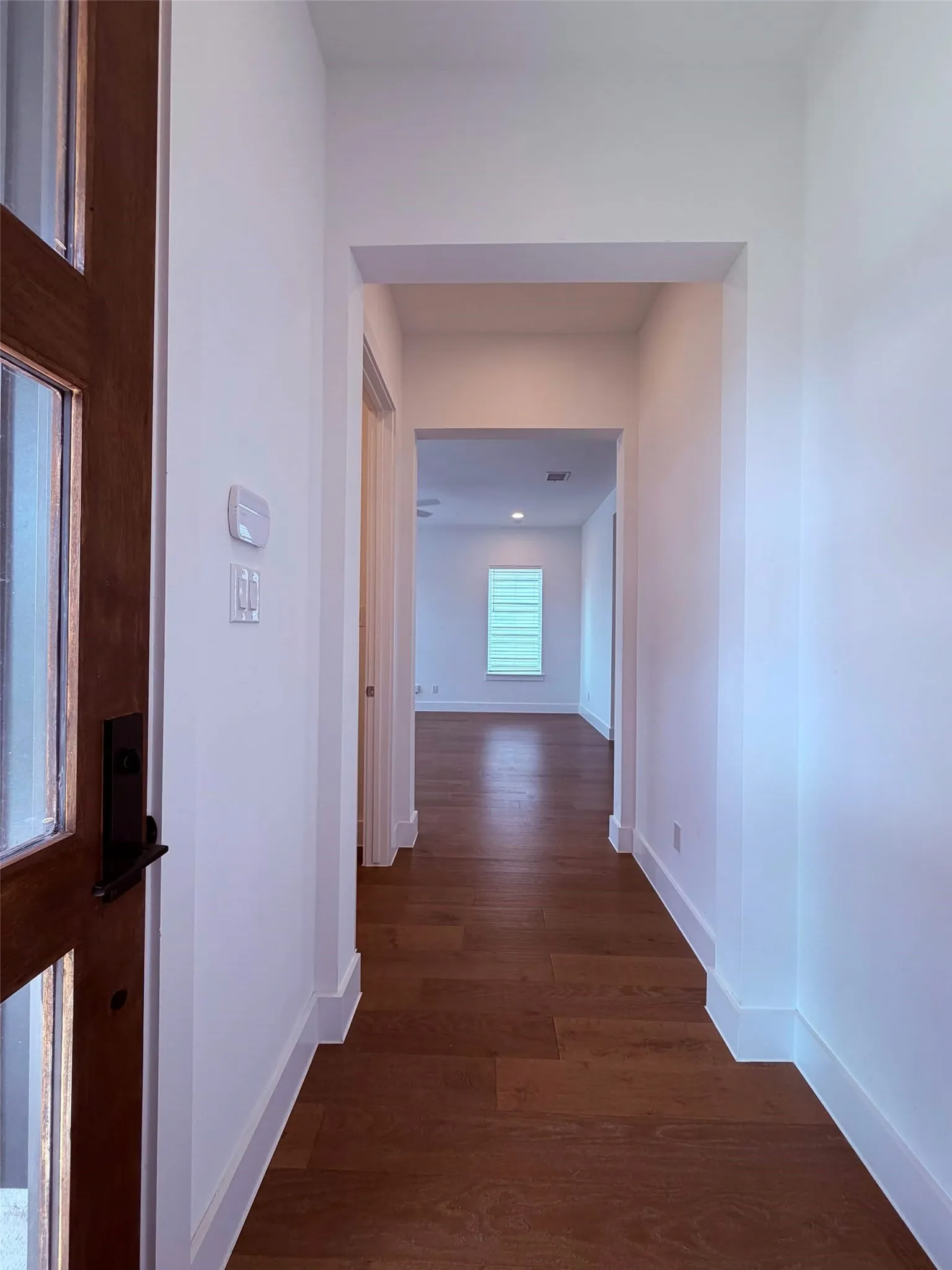 Single Family Residence For Rent in Tarrant County , 2232 Scenic Bluff Drive, Fort Worth, Texas 76111, 3 Bedroom, 3 Bathroom, 2 Garage spaces, 2,212 Sqft, built in 2019, mls#21312255, Real Estate Agent in Fort Worth, Homes For Rent in Tarrant county, Homes For Rent in Fort Worth, Realtor in Fort Worth Texas, Real Estate Brokerage Independent Realty Texas, Luminita Cordes Realtor