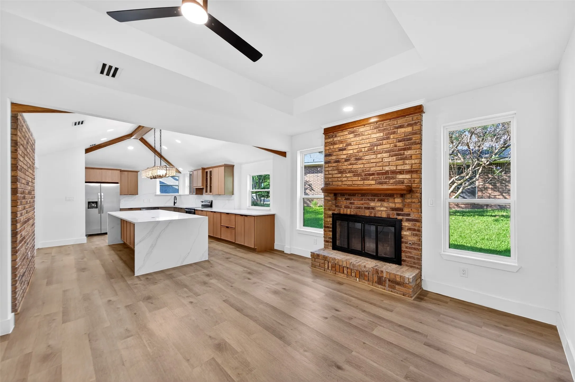 Single Family Residence For Rent in Denton County , 1213 Sycamore Drive, Carrollton, Texas 75007, 4 Bedrooms, 3 Bathrooms, 2 Garage spaces, 2,676 Sqft, built in 1984, Price $3,500, mls#21294664, Real Estate Agent in Carrollton, Homes For Rent in Denton county, Homes For Rent in Carrollton, Realtor in Carrollton Texas, Real Estate Brokerage Independent Realty Texas, Luminita Cordes Realtor