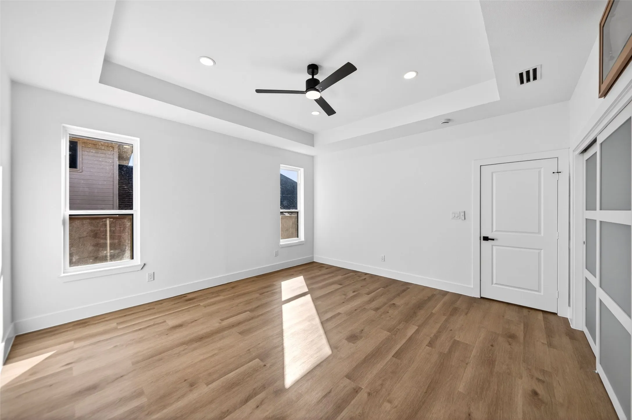 Single Family Residence For Rent in Denton County , 1213 Sycamore Drive, Carrollton, Texas 75007, 4 Bedrooms, 3 Bathrooms, 2 Garage spaces, 2,676 Sqft, built in 1984, Price $3,500, mls#21294664, Real Estate Agent in Carrollton, Homes For Rent in Denton county, Homes For Rent in Carrollton, Realtor in Carrollton Texas, Real Estate Brokerage Independent Realty Texas, Luminita Cordes Realtor