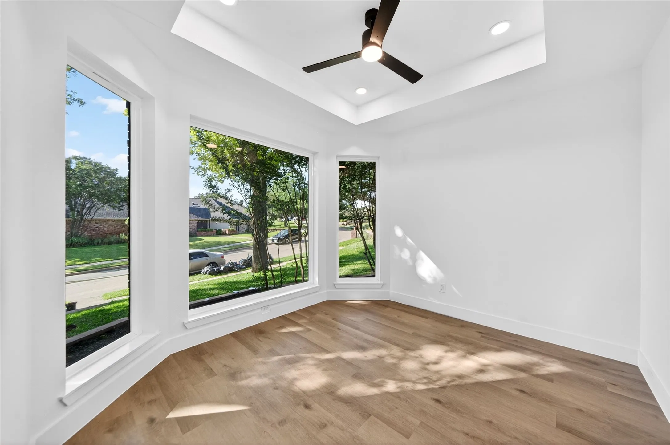 Single Family Residence For Rent in Denton County , 1213 Sycamore Drive, Carrollton, Texas 75007, 4 Bedrooms, 3 Bathrooms, 2 Garage spaces, 2,676 Sqft, built in 1984, Price $3,500, mls#21294664, Real Estate Agent in Carrollton, Homes For Rent in Denton county, Homes For Rent in Carrollton, Realtor in Carrollton Texas, Real Estate Brokerage Independent Realty Texas, Luminita Cordes Realtor