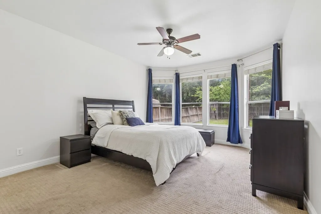 Single Family Residence For Sale in Dallas County , 213 Chaparral Drive, Sunnyvale, Texas 75182, 4 Bedroom, 3 Bathroom, 2 Garage spaces, 3,398 Sqft, built in 2000, mls#21309011, Real Estate Agent in Sunnyvale, Homes For Sale in Dallas county, Homes For Sale in Sunnyvale, Realtor in Sunnyvale Texas, Real Estate Brokerage Independent Realty Texas, Luminita Cordes Realtor