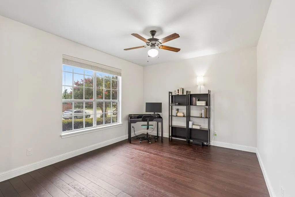 Single Family Residence For Sale in Dallas County , 213 Chaparral Drive, Sunnyvale, Texas 75182, 4 Bedroom, 3 Bathroom, 2 Garage spaces, 3,398 Sqft, built in 2000, mls#21309011, Real Estate Agent in Sunnyvale, Homes For Sale in Dallas county, Homes For Sale in Sunnyvale, Realtor in Sunnyvale Texas, Real Estate Brokerage Independent Realty Texas, Luminita Cordes Realtor