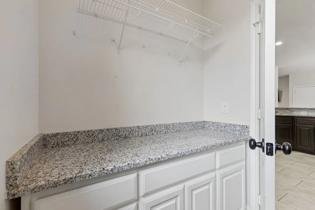 Single Family Residence For Sale in Dallas County , 213 Chaparral Drive, Sunnyvale, Texas 75182, 4 Bedroom, 3 Bathroom, 2 Garage spaces, 3,398 Sqft, built in 2000, mls#21309011, Real Estate Agent in Sunnyvale, Homes For Sale in Dallas county, Homes For Sale in Sunnyvale, Realtor in Sunnyvale Texas, Real Estate Brokerage Independent Realty Texas, Luminita Cordes Realtor
