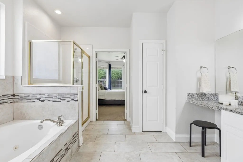Single Family Residence For Sale in Dallas County , 213 Chaparral Drive, Sunnyvale, Texas 75182, 4 Bedroom, 3 Bathroom, 2 Garage spaces, 3,398 Sqft, built in 2000, mls#21309011, Real Estate Agent in Sunnyvale, Homes For Sale in Dallas county, Homes For Sale in Sunnyvale, Realtor in Sunnyvale Texas, Real Estate Brokerage Independent Realty Texas, Luminita Cordes Realtor