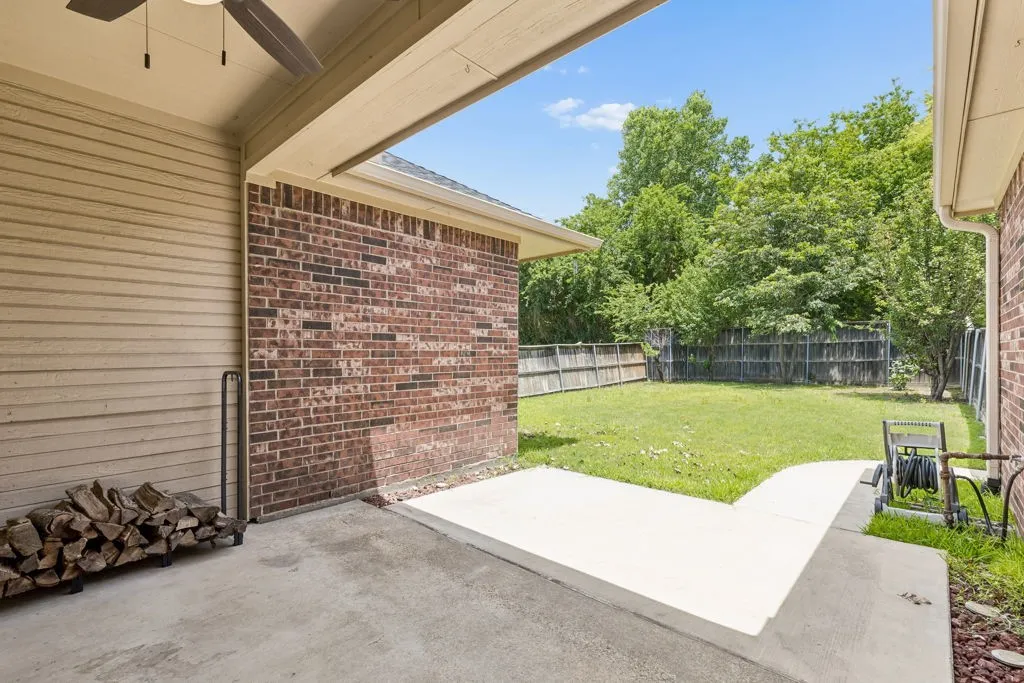 Single Family Residence For Sale in Dallas County , 213 Chaparral Drive, Sunnyvale, Texas 75182, 4 Bedroom, 3 Bathroom, 2 Garage spaces, 3,398 Sqft, built in 2000, mls#21309011, Real Estate Agent in Sunnyvale, Homes For Sale in Dallas county, Homes For Sale in Sunnyvale, Realtor in Sunnyvale Texas, Real Estate Brokerage Independent Realty Texas, Luminita Cordes Realtor