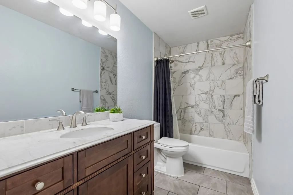 Single Family Residence For Sale in Dallas County , 213 Chaparral Drive, Sunnyvale, Texas 75182, 4 Bedroom, 3 Bathroom, 2 Garage spaces, 3,398 Sqft, built in 2000, mls#21309011, Real Estate Agent in Sunnyvale, Homes For Sale in Dallas county, Homes For Sale in Sunnyvale, Realtor in Sunnyvale Texas, Real Estate Brokerage Independent Realty Texas, Luminita Cordes Realtor