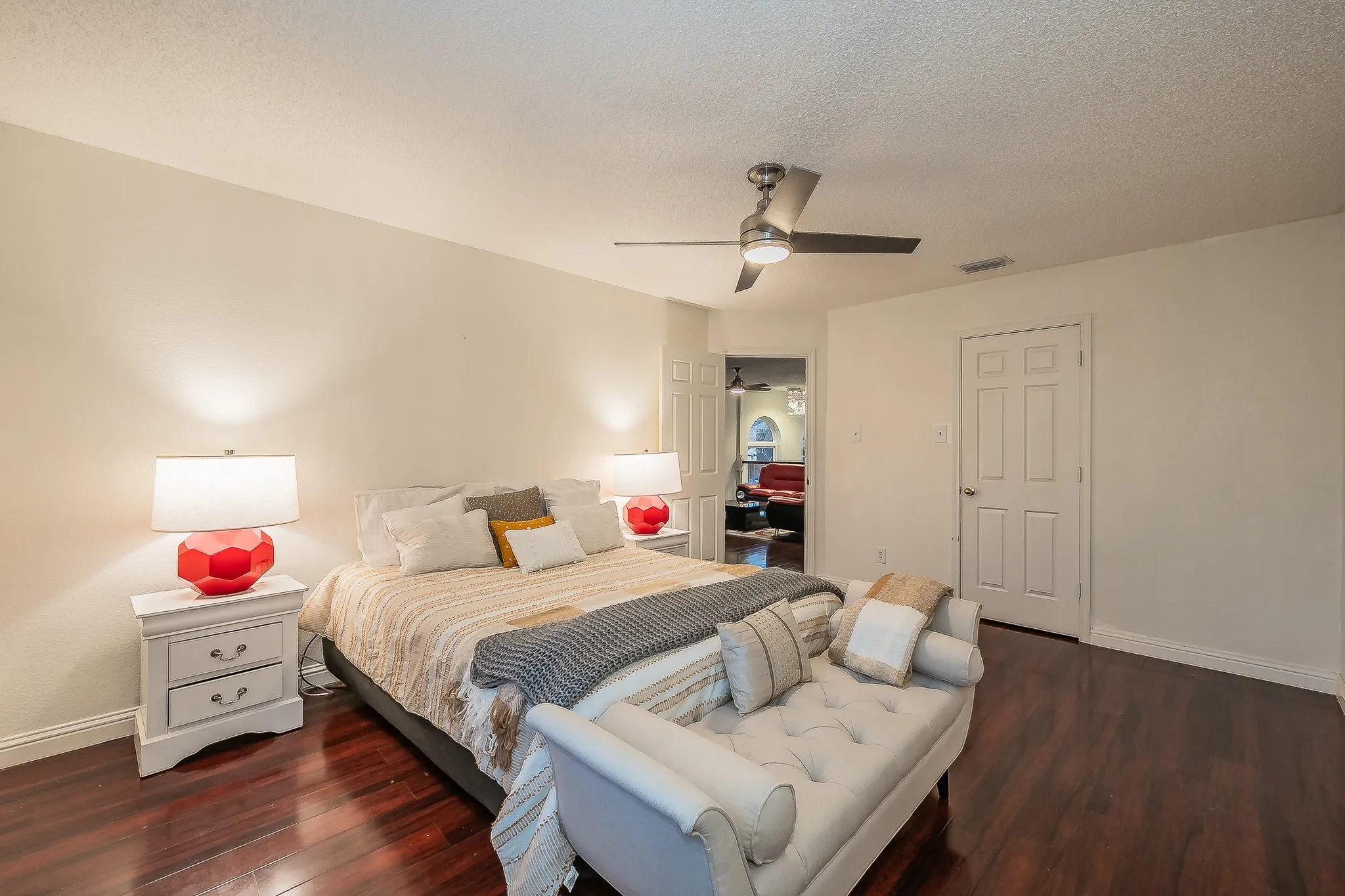 Single Family Residence For Sale in Dallas County , 1349 Jeanette Way, Carrollton, Texas 75006, 4 Bedroom, 3 Bathroom, 2 Garage spaces, 2,430 Sqft, built in 1987, mls#21312490, Real Estate Agent in Carrollton, Homes For Sale in Dallas county, Homes For Sale in Carrollton, Realtor in Carrollton Texas, Real Estate Brokerage Independent Realty Texas, Luminita Cordes Realtor