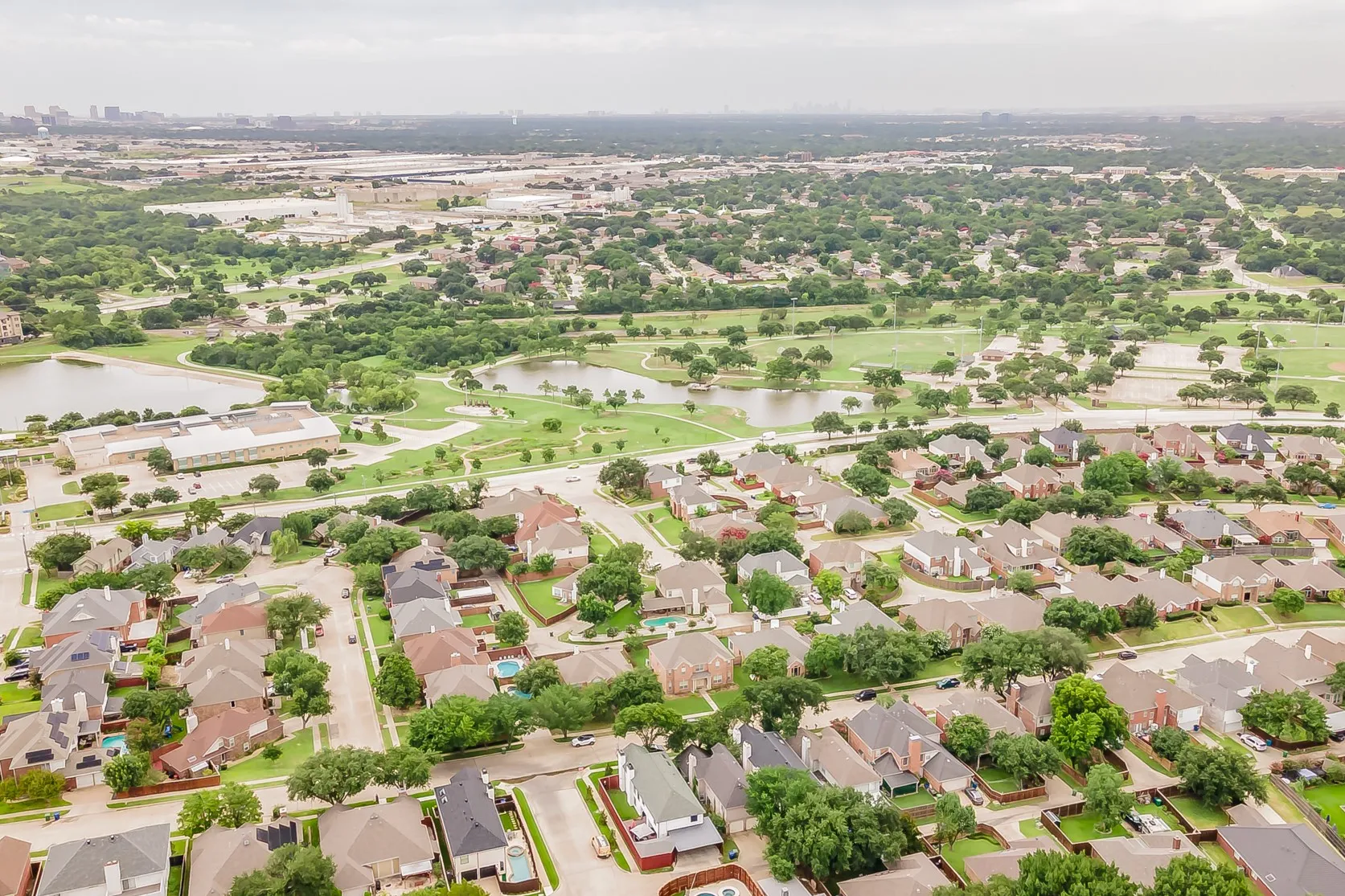 Single Family Residence For Sale in Dallas County , 1349 Jeanette Way, Carrollton, Texas 75006, 4 Bedroom, 3 Bathroom, 2 Garage spaces, 2,430 Sqft, built in 1987, mls#21312490, Real Estate Agent in Carrollton, Homes For Sale in Dallas county, Homes For Sale in Carrollton, Realtor in Carrollton Texas, Real Estate Brokerage Independent Realty Texas, Luminita Cordes Realtor