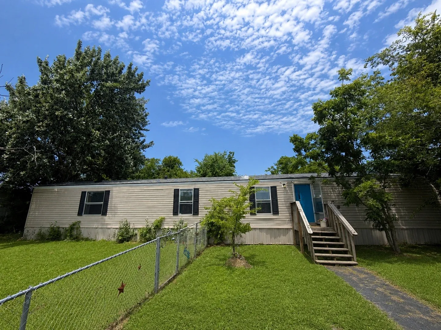 Manufactured Home For Sale in Grayson County , 204 Mcelroy Street, Southmayd, Texas 76273, 3 Bedroom, 2 Bathroom, Garage spaces, 1,216 Sqft, built in 2010, mls#21310668, Real Estate Agent in Southmayd, Homes For Sale in Grayson county, Homes For Sale in Southmayd, Realtor in Southmayd Texas, Real Estate Brokerage Independent Realty Texas, Luminita Cordes Realtor