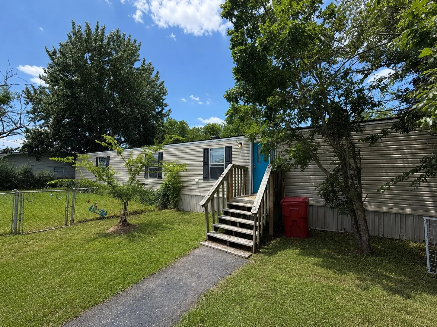 Manufactured Home For Sale in Grayson County , 204 Mcelroy Street, Southmayd, Texas 76273, 3 Bedroom, 2 Bathroom, Garage spaces, 1,216 Sqft, built in 2010, mls#21310668, Real Estate Agent in Southmayd, Homes For Sale in Grayson county, Homes For Sale in Southmayd, Realtor in Southmayd Texas, Real Estate Brokerage Independent Realty Texas, Luminita Cordes Realtor