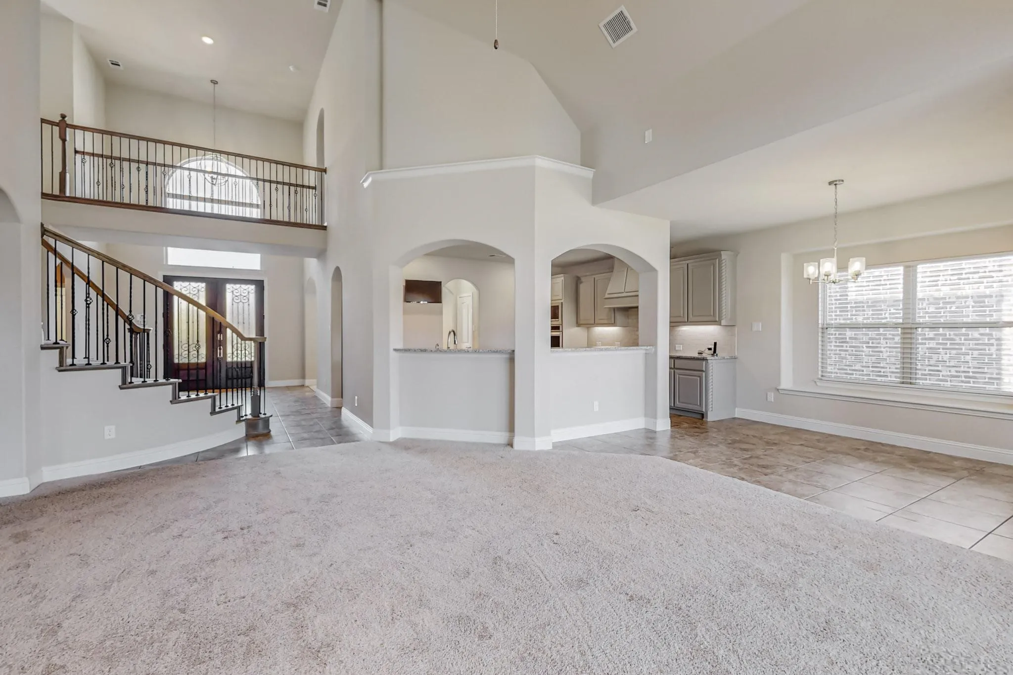 Single Family Residence For Sale in Ellis County , 422 Crestview Drive, Midlothian, Texas 76065, 5 Bedroom, 4 Bathroom, 3 Garage spaces, 4,182 Sqft, built in 2021, mls#21308051, Real Estate Agent in Midlothian, Homes For Sale in Ellis county, Homes For Sale in Midlothian, Realtor in Midlothian Texas, Real Estate Brokerage Independent Realty Texas, Luminita Cordes Realtor
