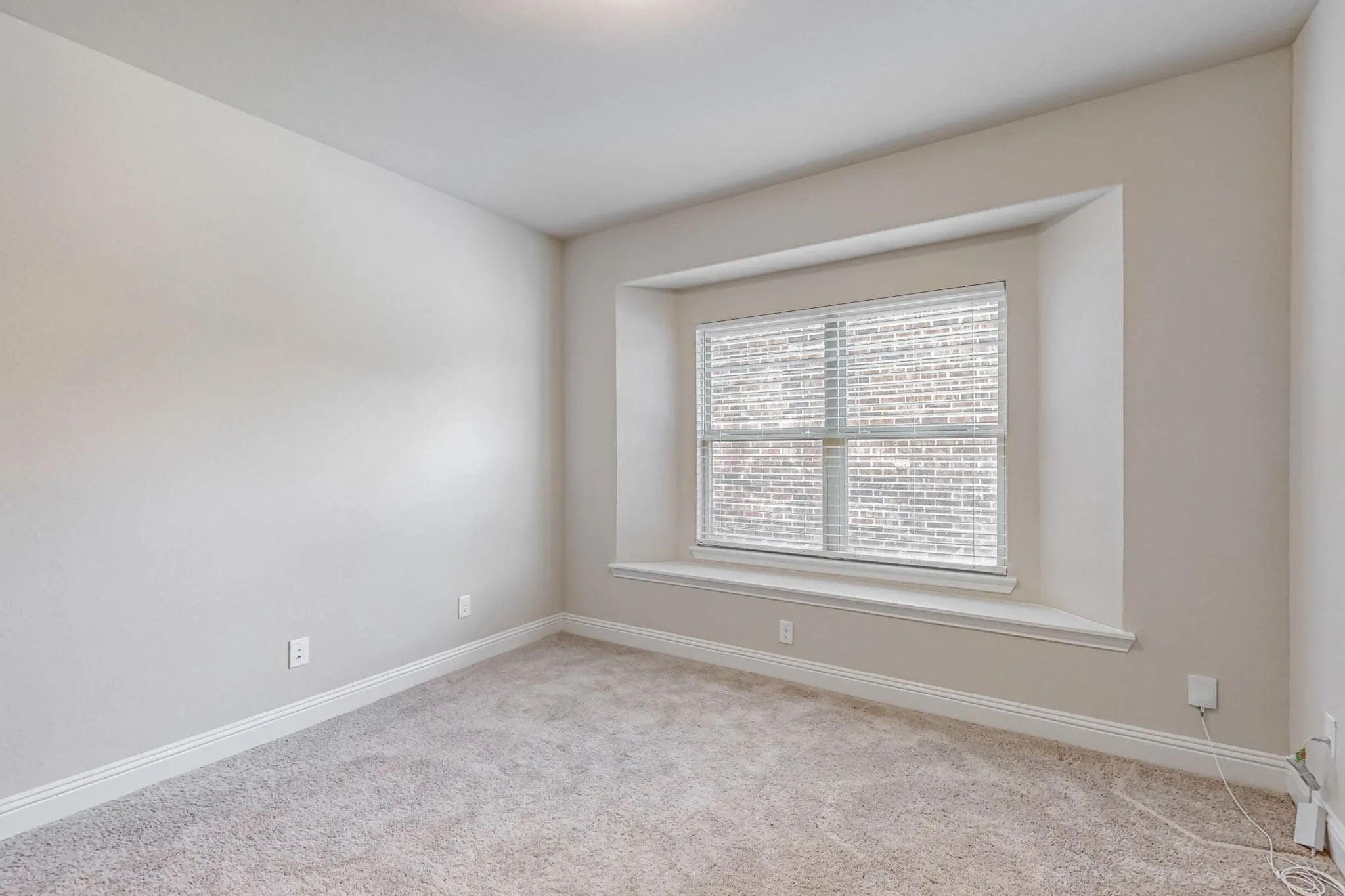 Single Family Residence For Sale in Ellis County , 422 Crestview Drive, Midlothian, Texas 76065, 5 Bedroom, 4 Bathroom, 3 Garage spaces, 4,182 Sqft, built in 2021, mls#21308051, Real Estate Agent in Midlothian, Homes For Sale in Ellis county, Homes For Sale in Midlothian, Realtor in Midlothian Texas, Real Estate Brokerage Independent Realty Texas, Luminita Cordes Realtor