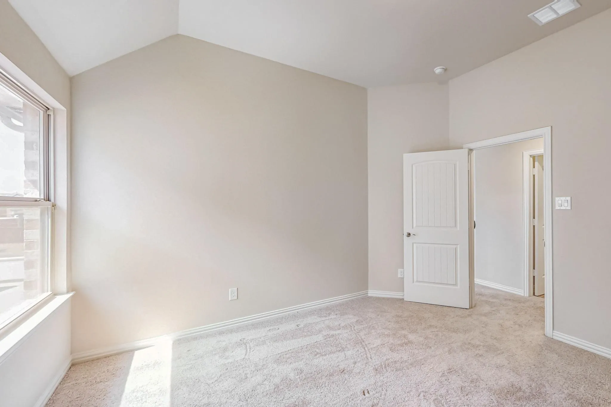 Single Family Residence For Sale in Ellis County , 422 Crestview Drive, Midlothian, Texas 76065, 5 Bedroom, 4 Bathroom, 3 Garage spaces, 4,182 Sqft, built in 2021, mls#21308051, Real Estate Agent in Midlothian, Homes For Sale in Ellis county, Homes For Sale in Midlothian, Realtor in Midlothian Texas, Real Estate Brokerage Independent Realty Texas, Luminita Cordes Realtor