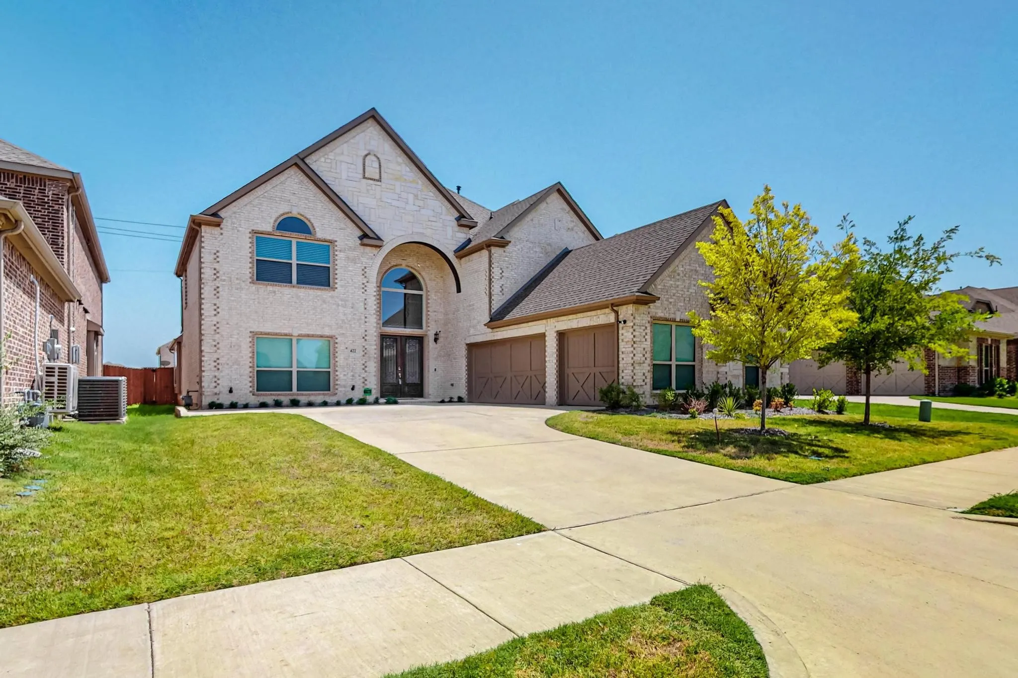 Single Family Residence For Sale in Ellis County , 422 Crestview Drive, Midlothian, Texas 76065, 5 Bedroom, 4 Bathroom, 3 Garage spaces, 4,182 Sqft, built in 2021, mls#21308051, Real Estate Agent in Midlothian, Homes For Sale in Ellis county, Homes For Sale in Midlothian, Realtor in Midlothian Texas, Real Estate Brokerage Independent Realty Texas, Luminita Cordes Realtor