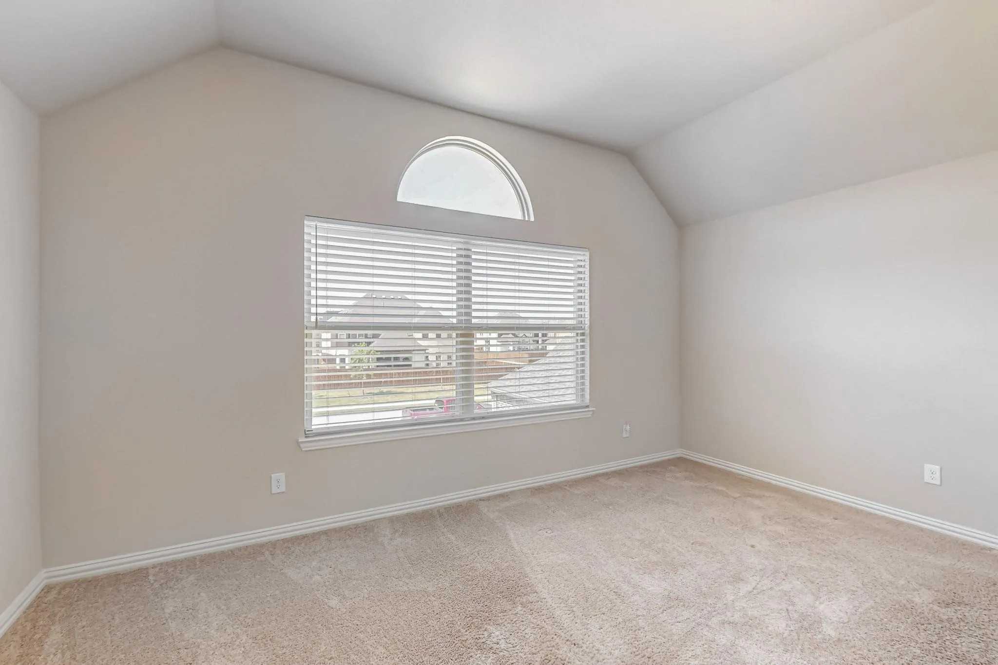 Single Family Residence For Sale in Ellis County , 422 Crestview Drive, Midlothian, Texas 76065, 5 Bedroom, 4 Bathroom, 3 Garage spaces, 4,182 Sqft, built in 2021, mls#21308051, Real Estate Agent in Midlothian, Homes For Sale in Ellis county, Homes For Sale in Midlothian, Realtor in Midlothian Texas, Real Estate Brokerage Independent Realty Texas, Luminita Cordes Realtor