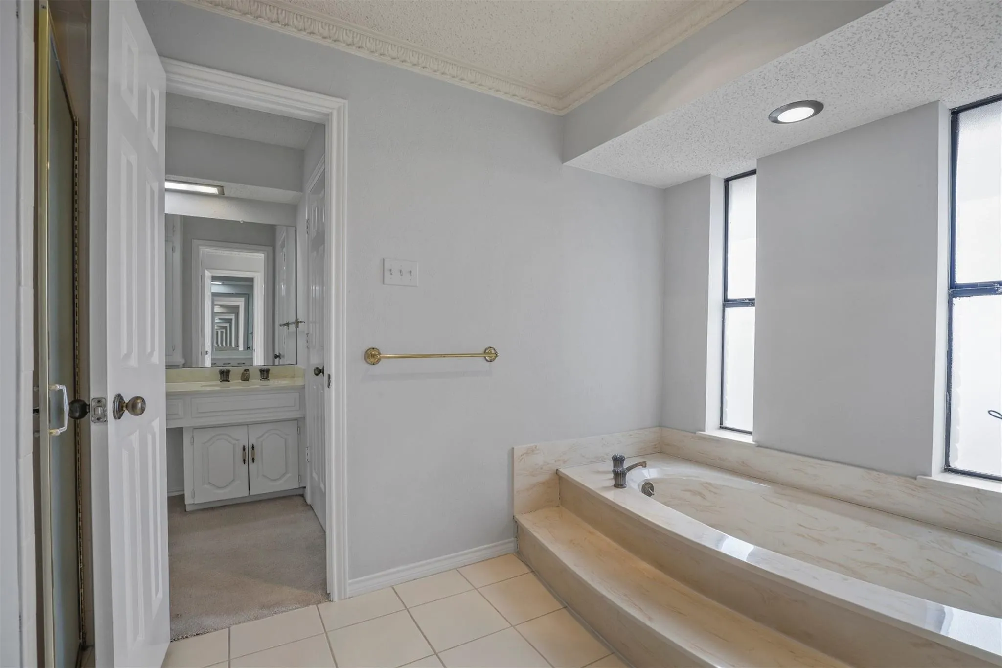 Single Family Residence For Rent in Dallas County , 9738 Windham Drive, Dallas, Texas 75243, 4 Bedrooms, 3 Bathrooms, 2 Garage spaces, 2,802 Sqft, built in 1980, Price $3,000, mls#21312514, Real Estate Agent in Dallas, Homes For Rent in Dallas county, Homes For Rent in Dallas, Realtor in Dallas Texas, Real Estate Brokerage Independent Realty Texas, Luminita Cordes Realtor