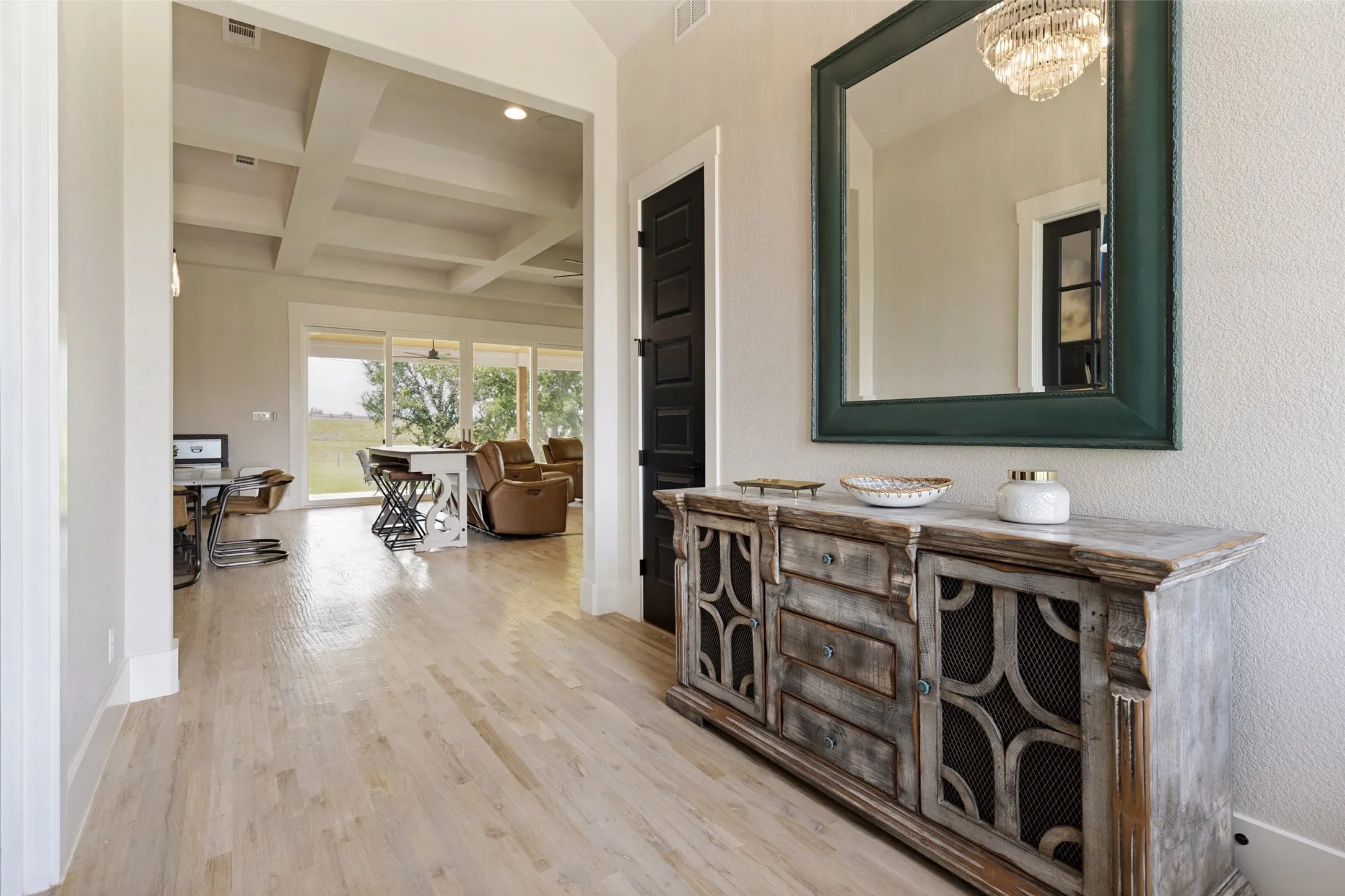Entry/Foyer Walkway