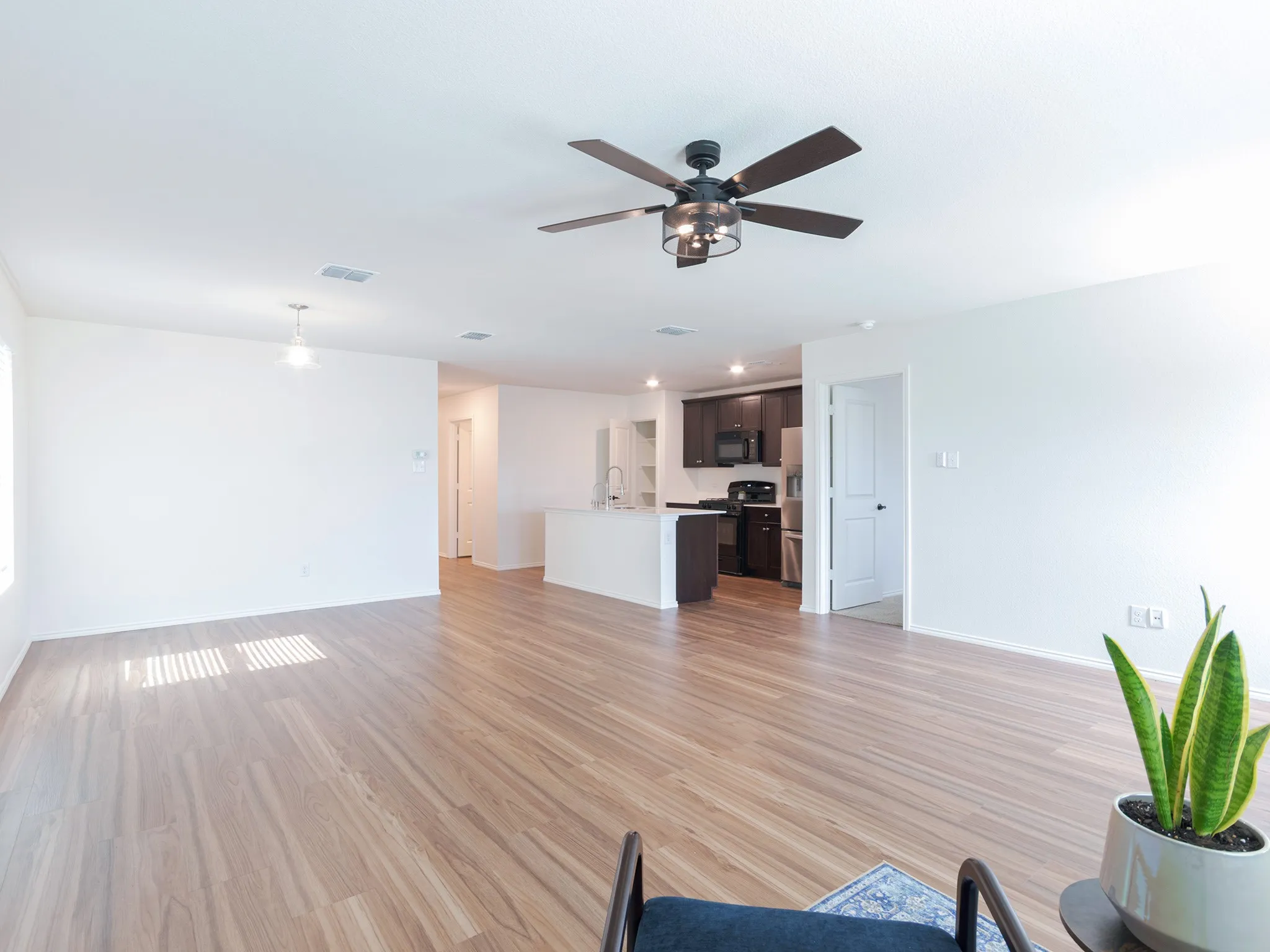 Single Family Residence For Sale in Collin County , 1706 Deerchase Drive, Anna, Texas 75409, 4 Bedroom, 2 Bathroom, 2 Garage spaces, 1,726 Sqft, built in 2021, mls#21290668, Real Estate Agent in Anna, Homes For Sale in Collin county, Homes For Sale in Anna, Realtor in Anna Texas, Real Estate Brokerage Independent Realty Texas, Luminita Cordes Realtor